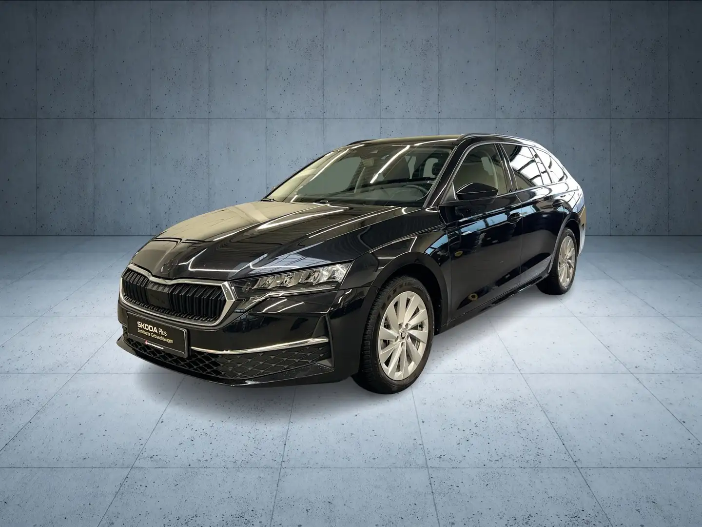 Skoda Octavia Combi 1.5 eTSI DSG Selection /GANZJAHRESREIFEN Schwarz - 2