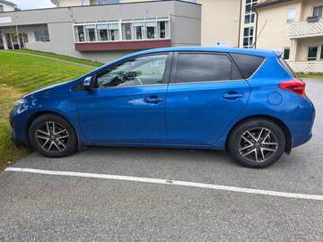 Auris 132 VVT-i Dynamic Pack GPS MultiMode