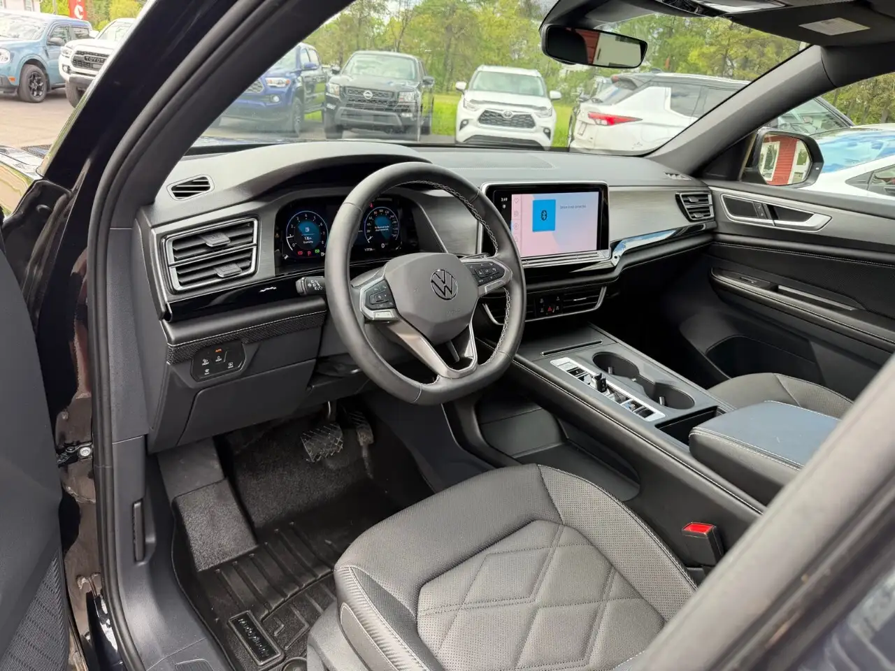 Volkswagen Atlas снимка Volkswagen Atlas
