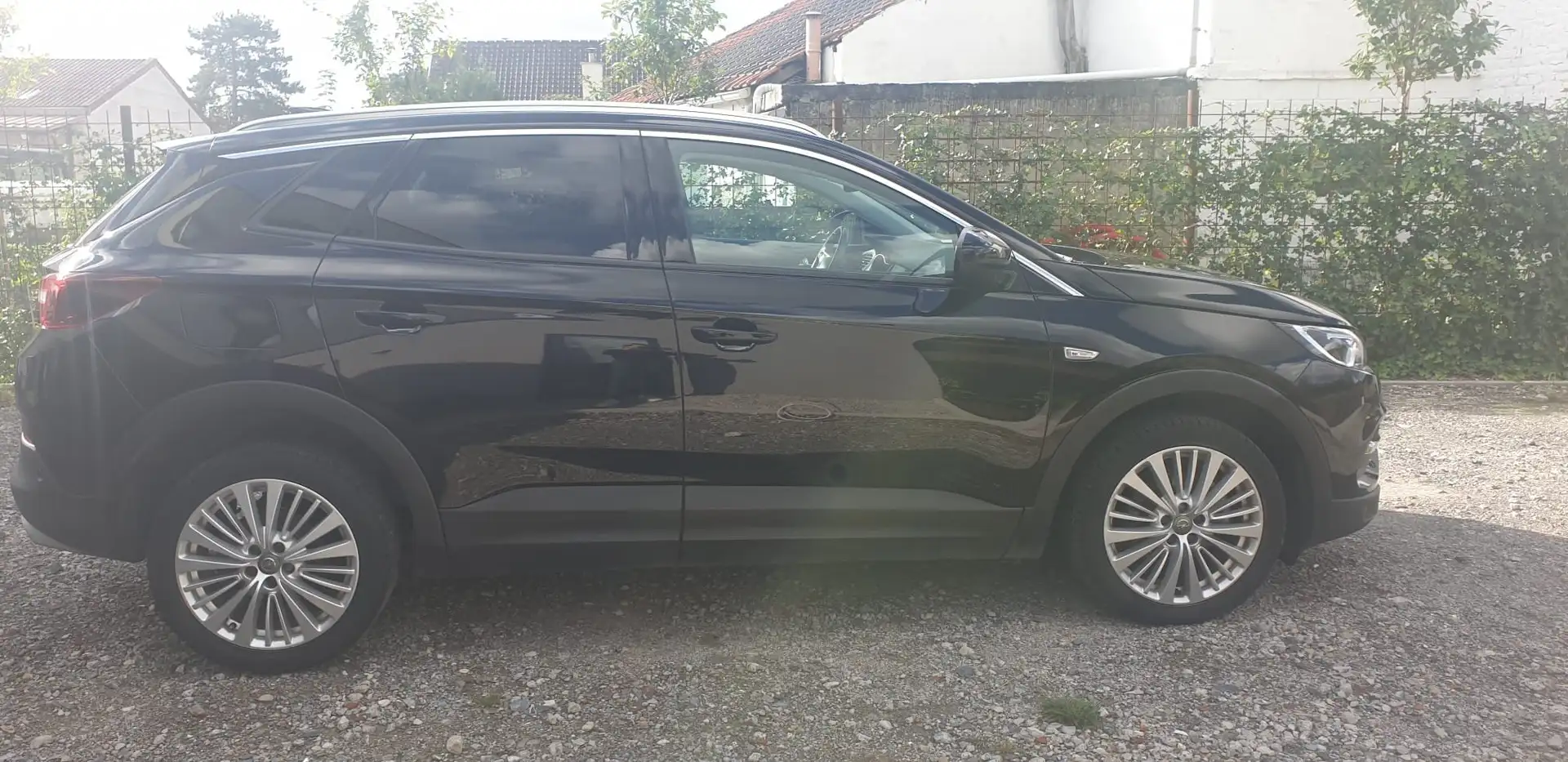 Opel Grandland X Grandland X 1.2 Turbo ECOTEC Comfort (EU6.2) Noir - 1