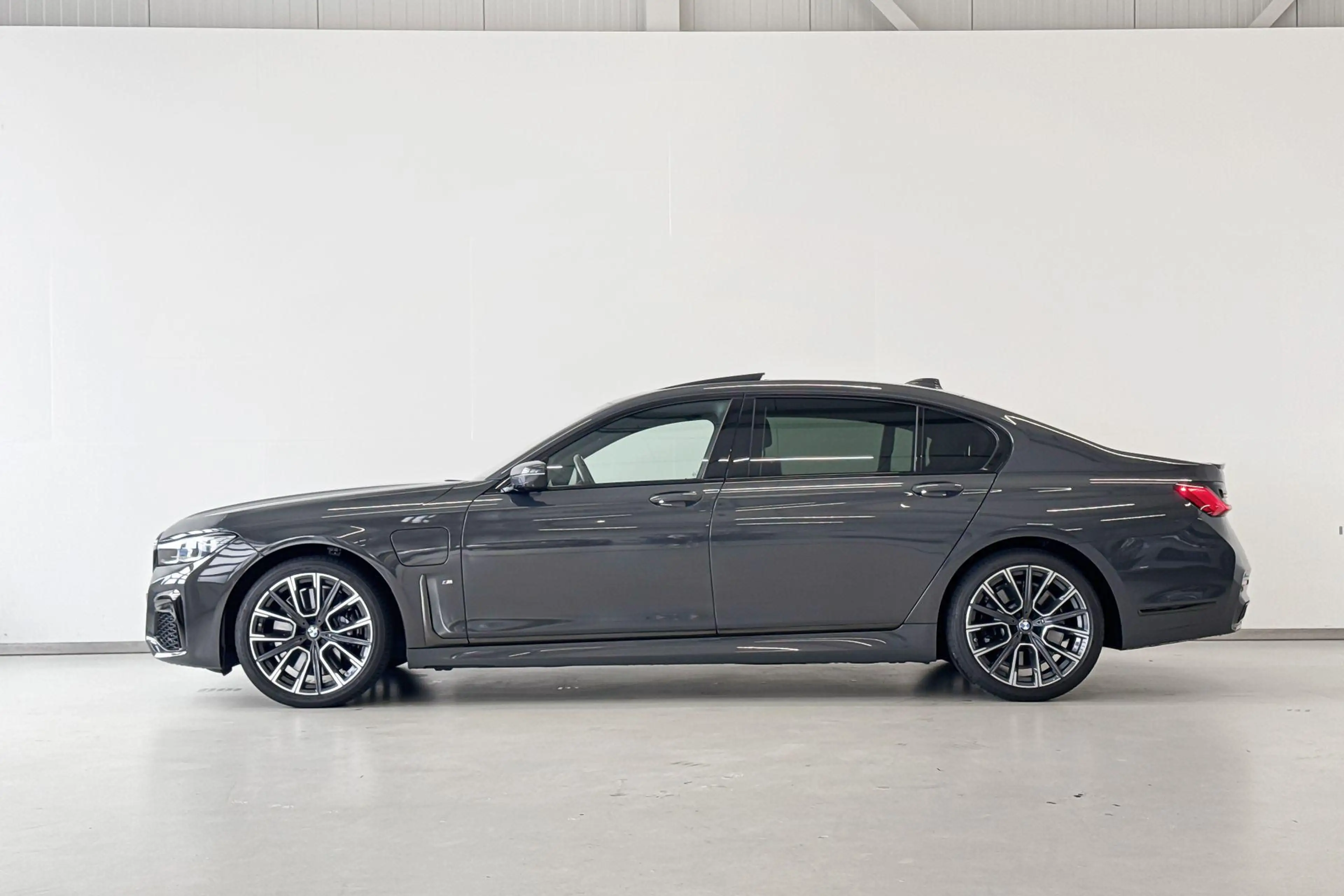 BMW 745 7 Serie 745Le High Executive Executive Lounge — photo 2