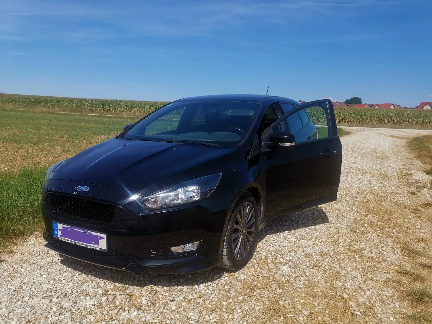 Ford Focus ST-Line 182PS Schwarz - 1