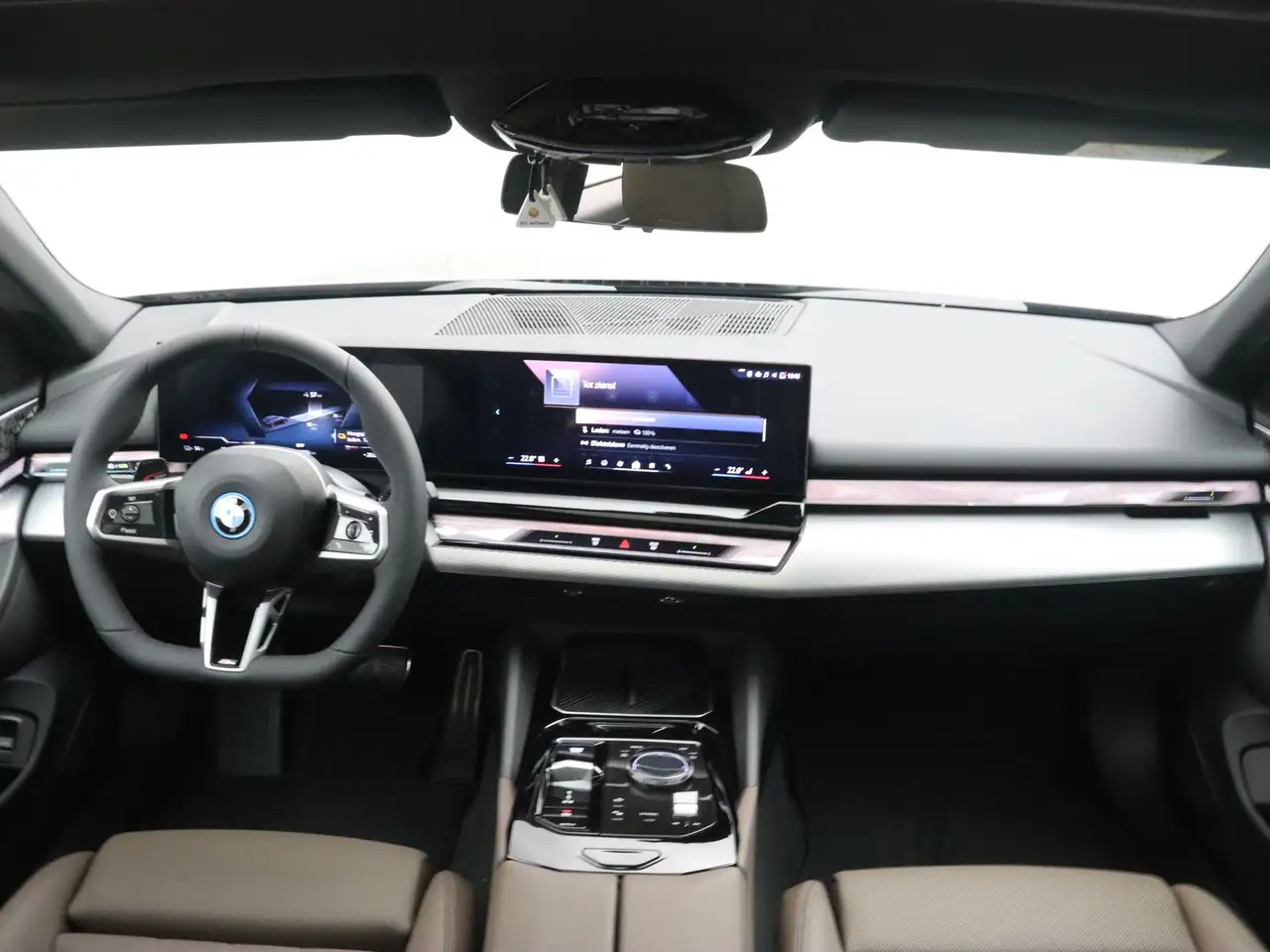 BMW i5 2026 — фото 13