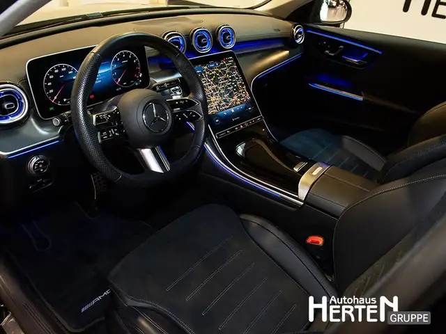 Mercedes-Benz C-Class view 8