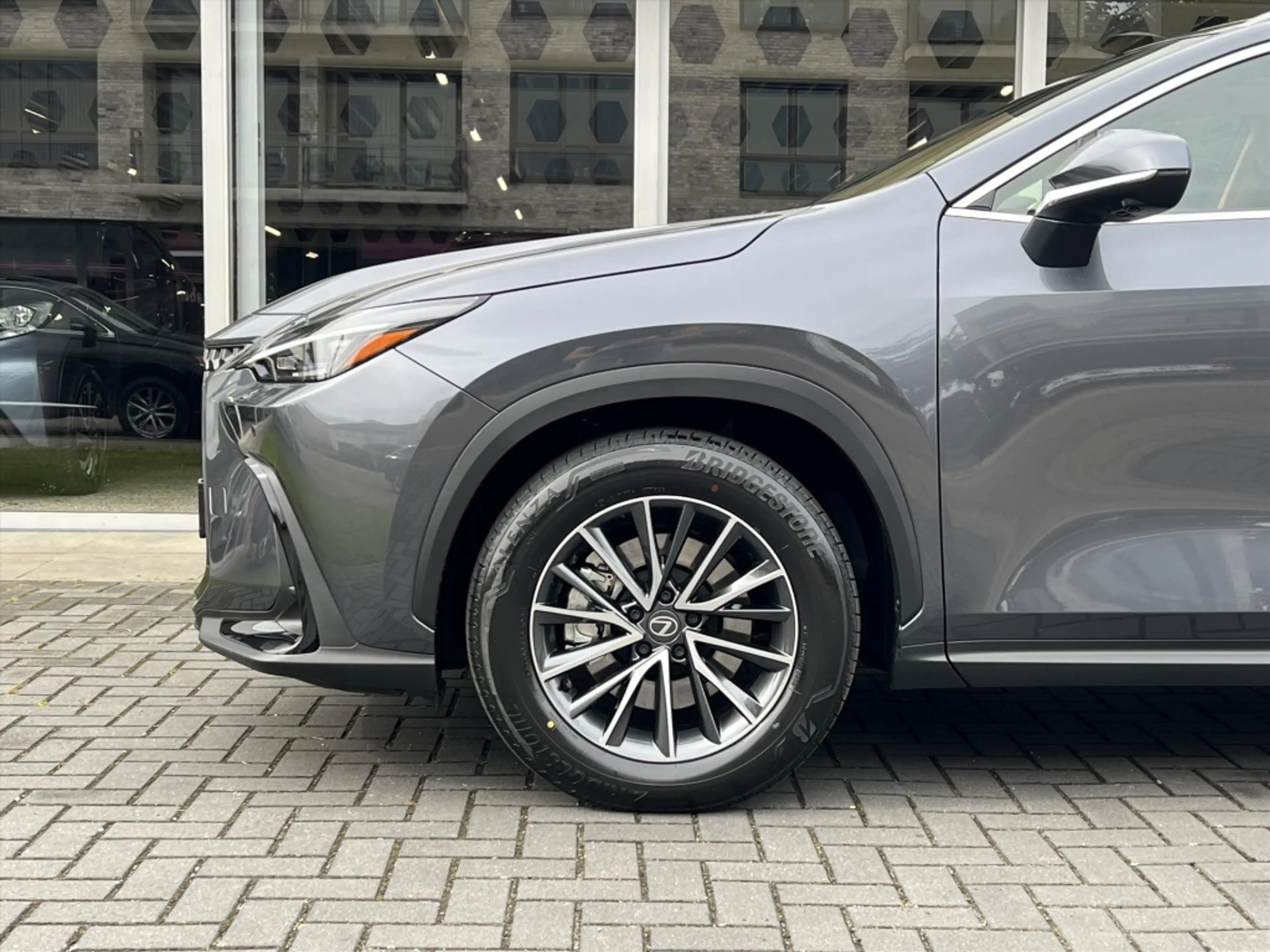 Lexus NX 450h+ Executive Line | Panoramadak, Head up display, 18 — photo 4