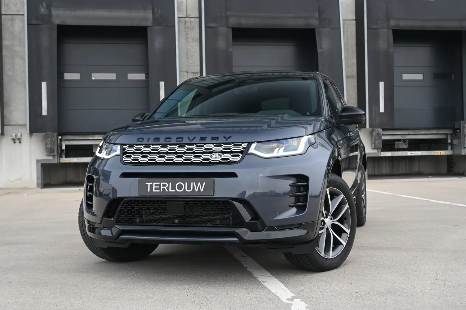 Land Rover Discovery Sport 1.5 P300e PHEV Dynamic SE Blau - 1