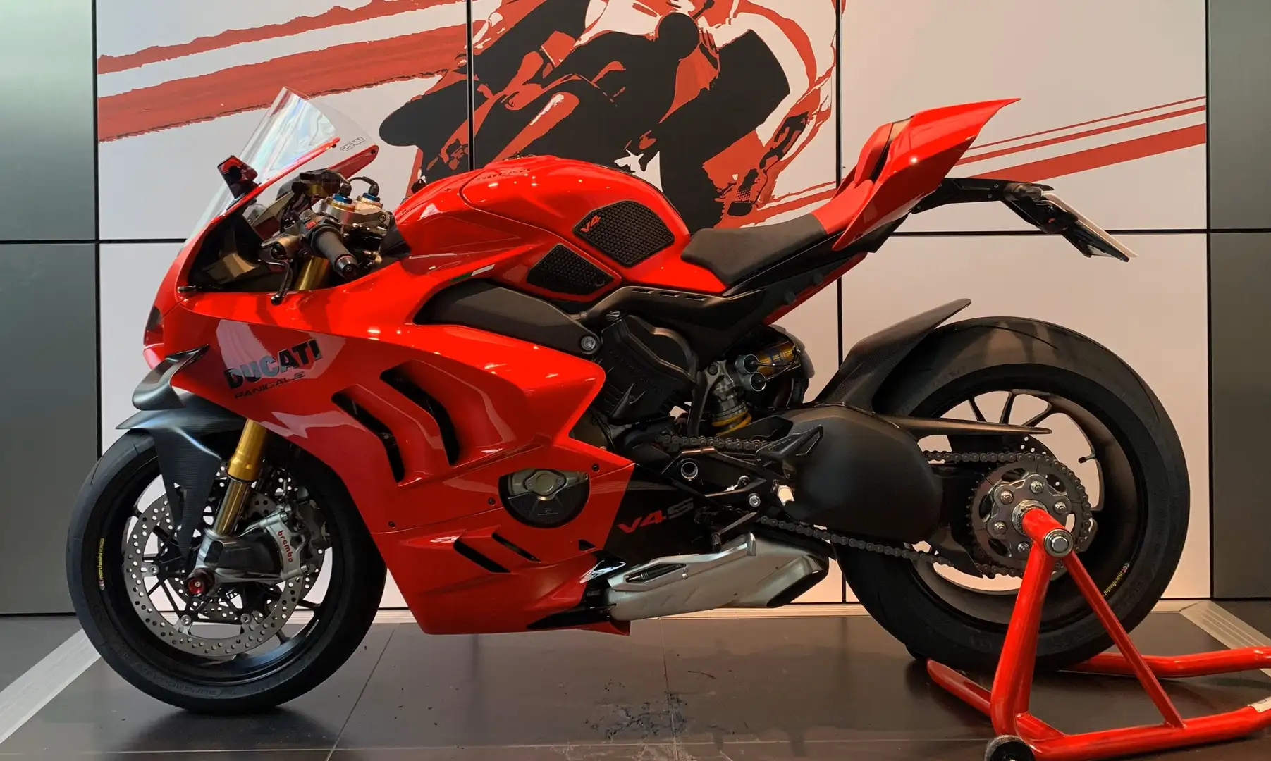 Ducati Panigale V4 S Rosso - 1