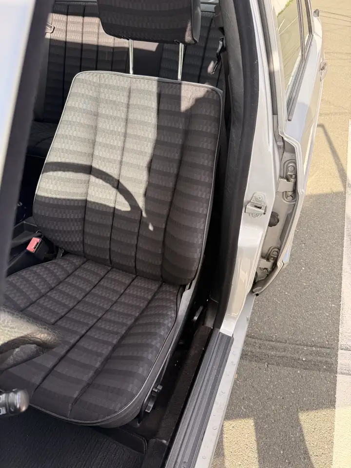 Mercedes-Benz 190 E Original Zustand, Ungeschweißt, Kein Rost, foto 4