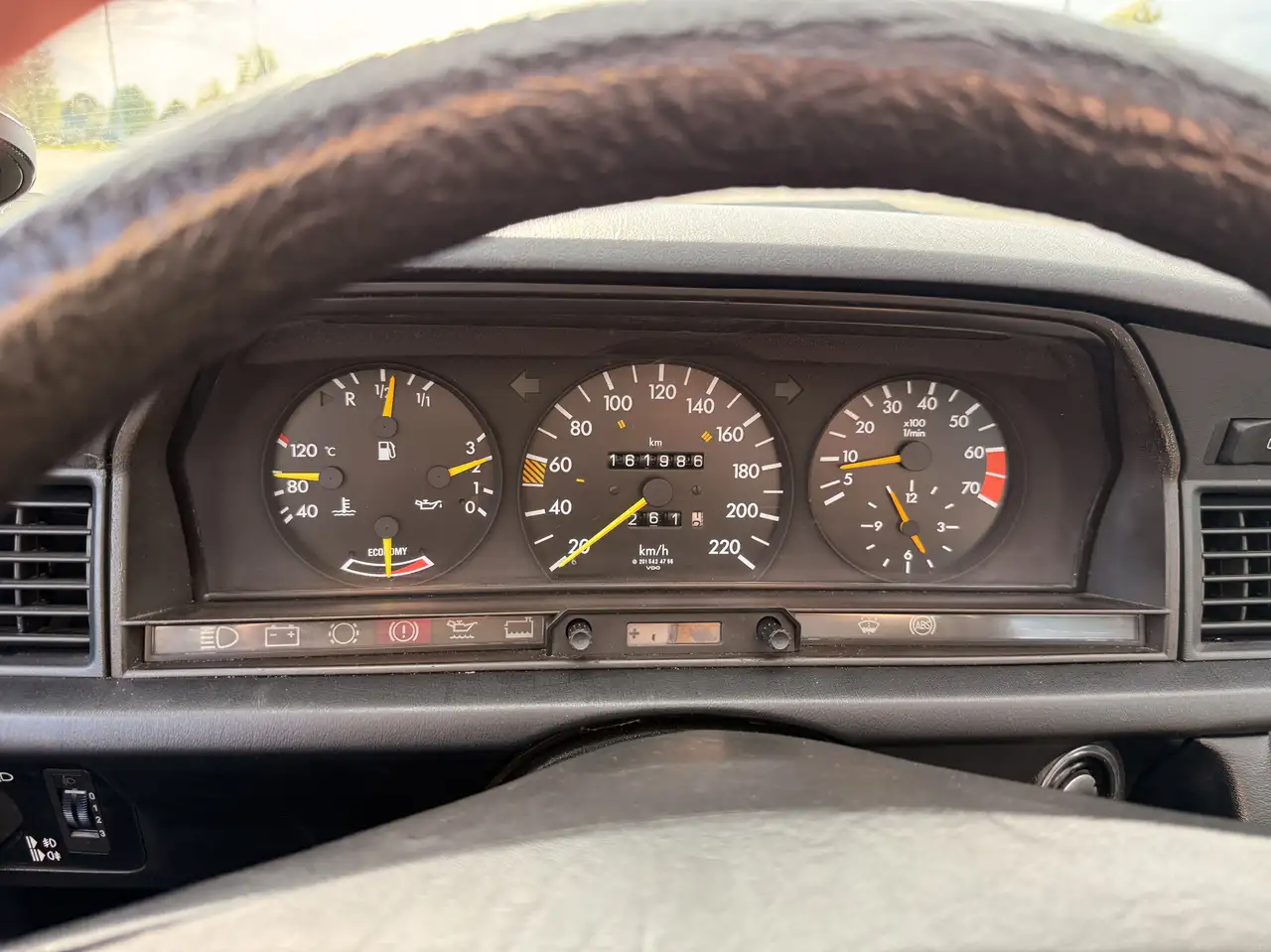 Mercedes-Benz 190 E Original Zustand, Ungeschweißt, Kein Rost, foto 6