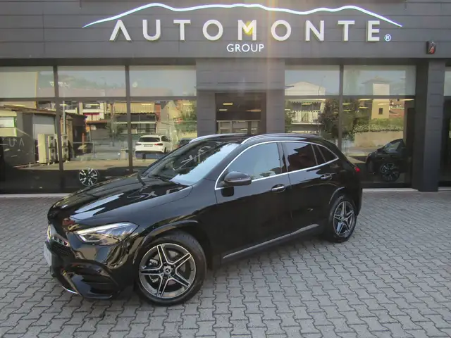 Mercedes-Benz GLA 200 d AMG LINE AUTO KM 0,FARI LED MULTIBEAM, CERCHI AMG 19'',LUCI AMBIENTE