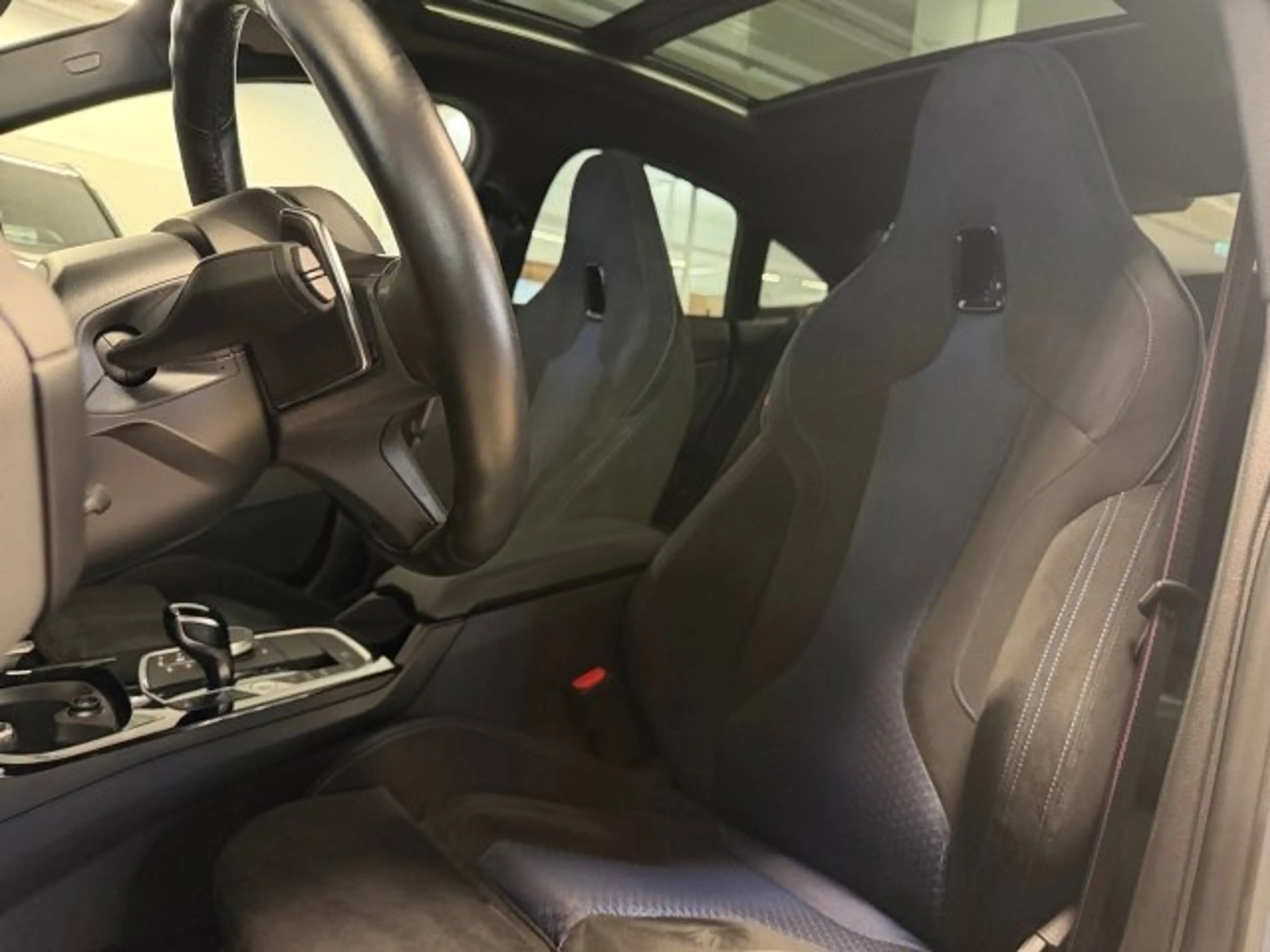 BMW M2 35i xDrive Gran Co — photo 14