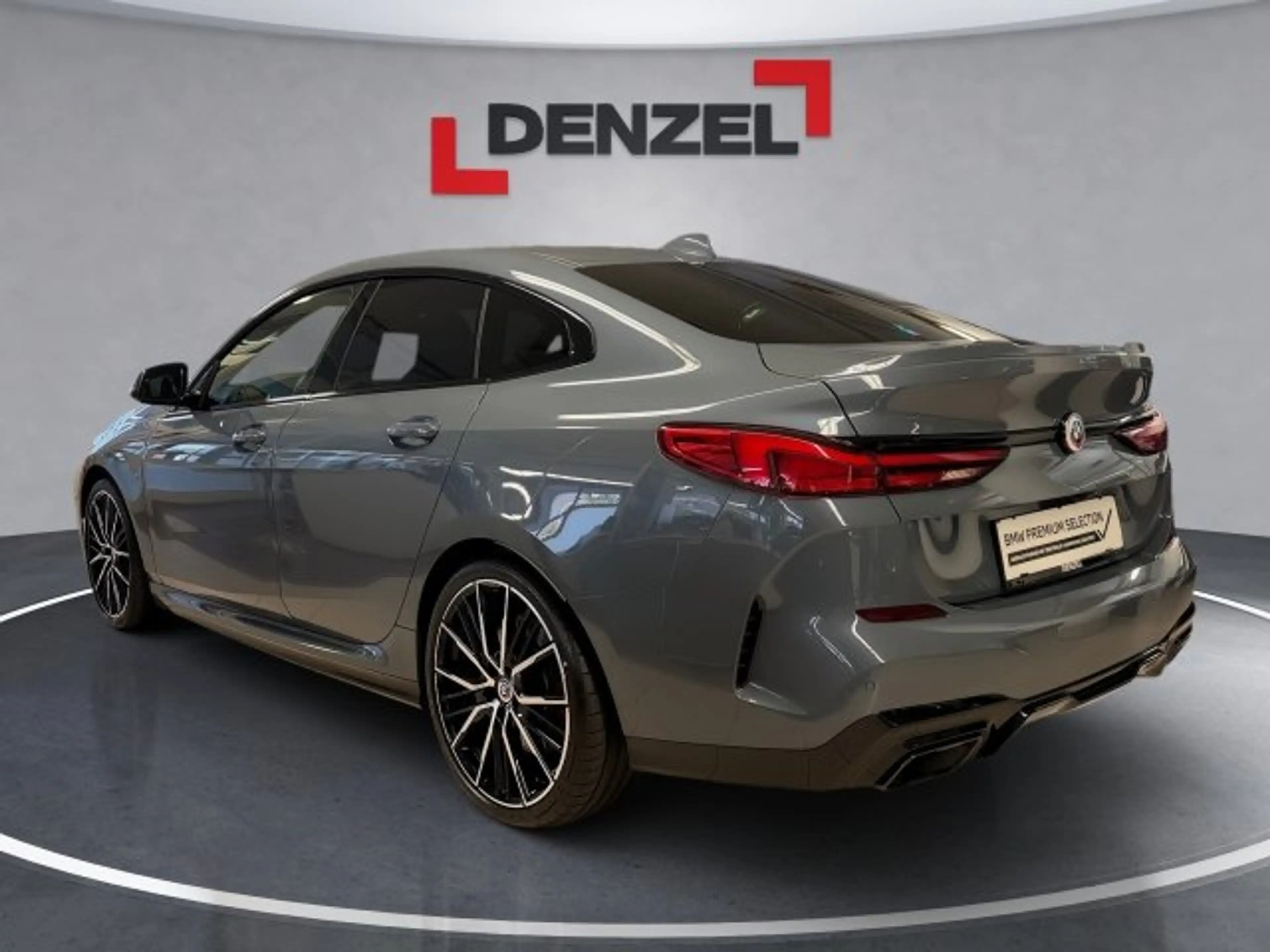 BMW M2 35i xDrive Gran Co — photo 3