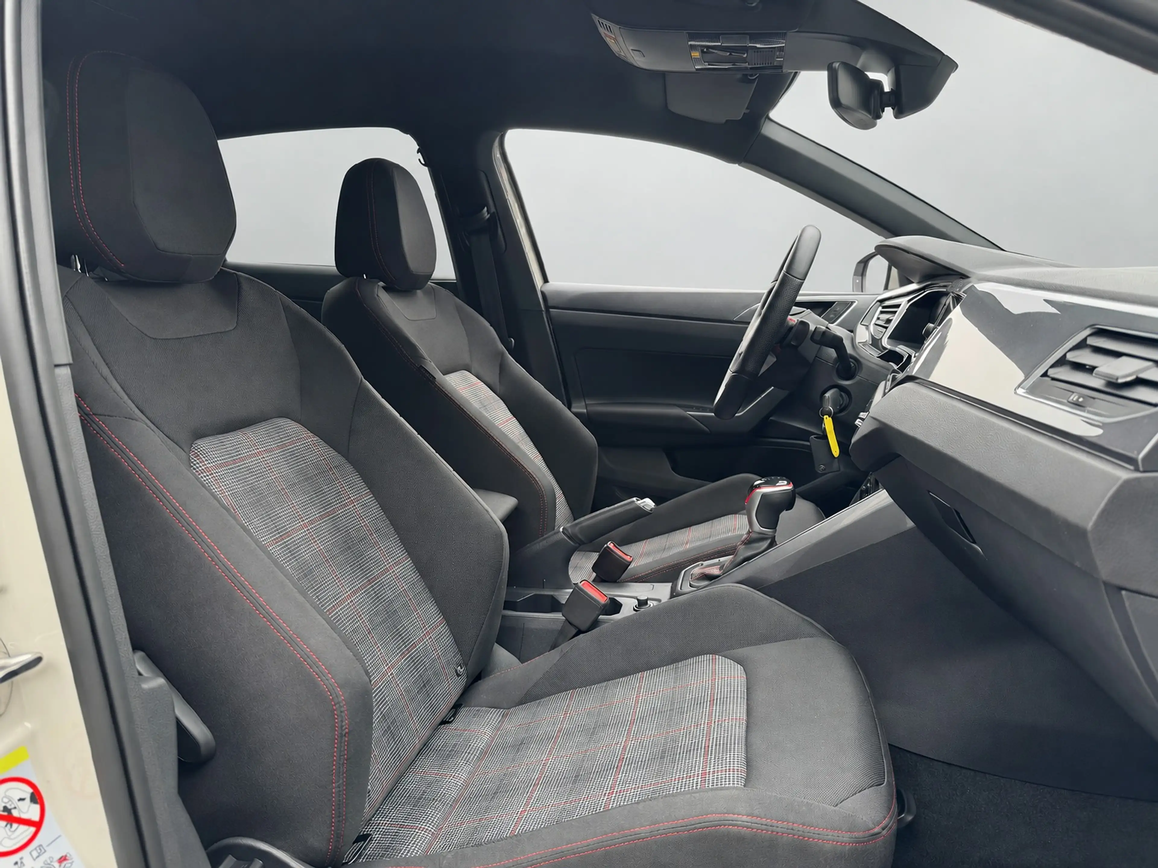 Volkswagen Polo GTI 2.0 TSI TSI 210PK DSG GTI-SPORT CARPLAY/LED/IQ-LIG — photo 17