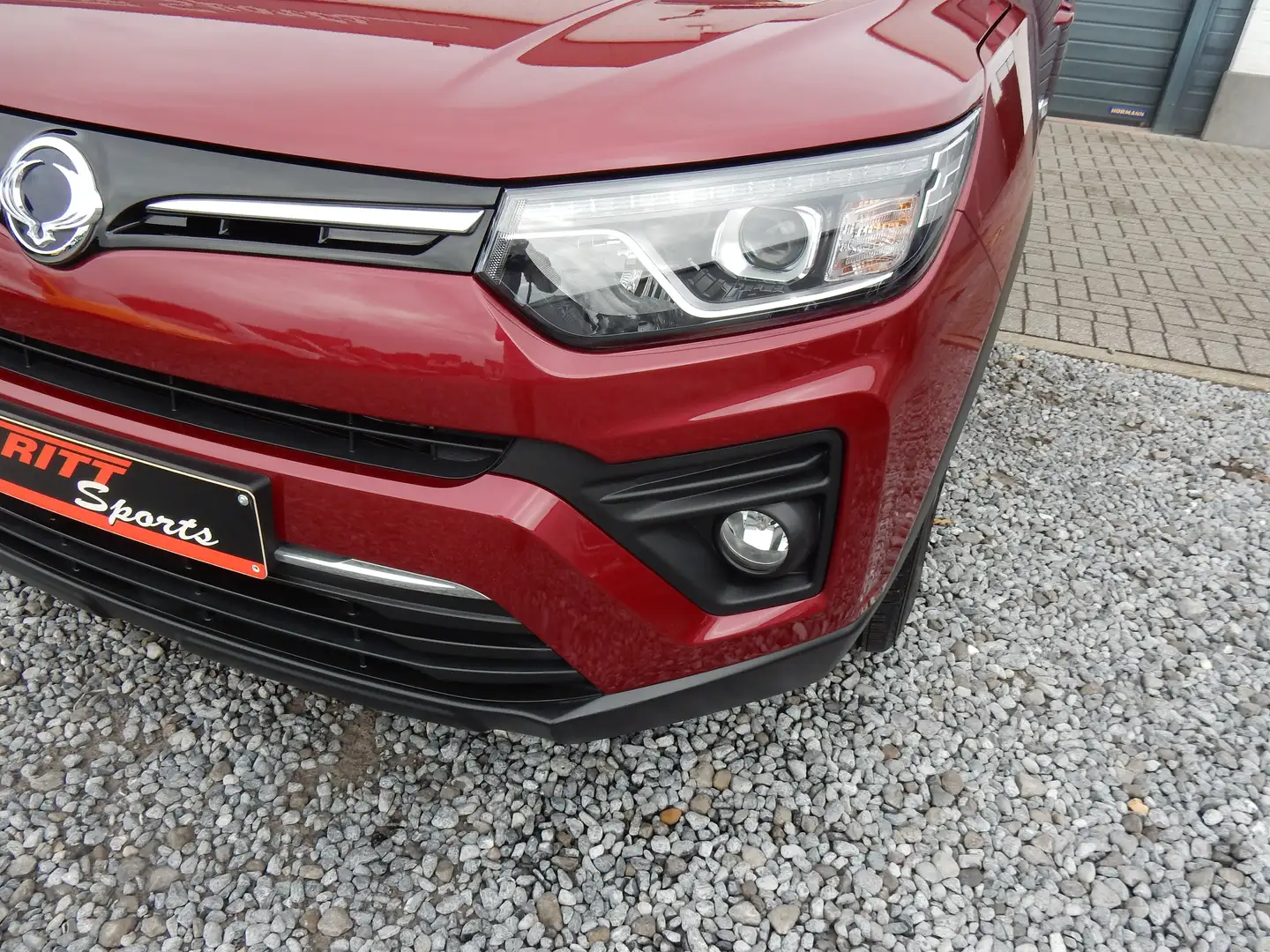 SsangYong Tivoli Tivoli 1.5 163pk  AUTOMAAT  !! 21.000km !! Rood - 2