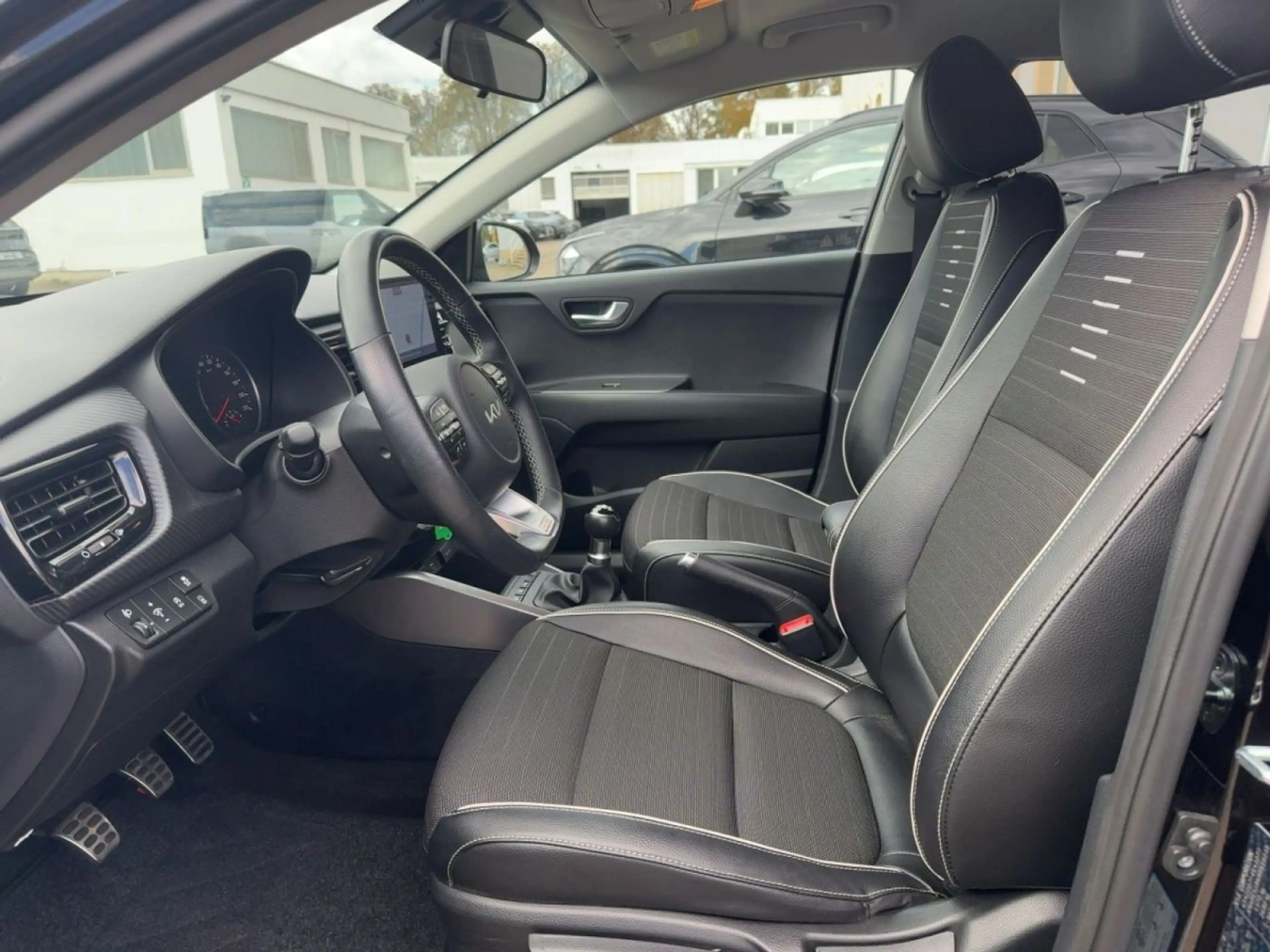 Kia Rio GT-Line — photo 10
