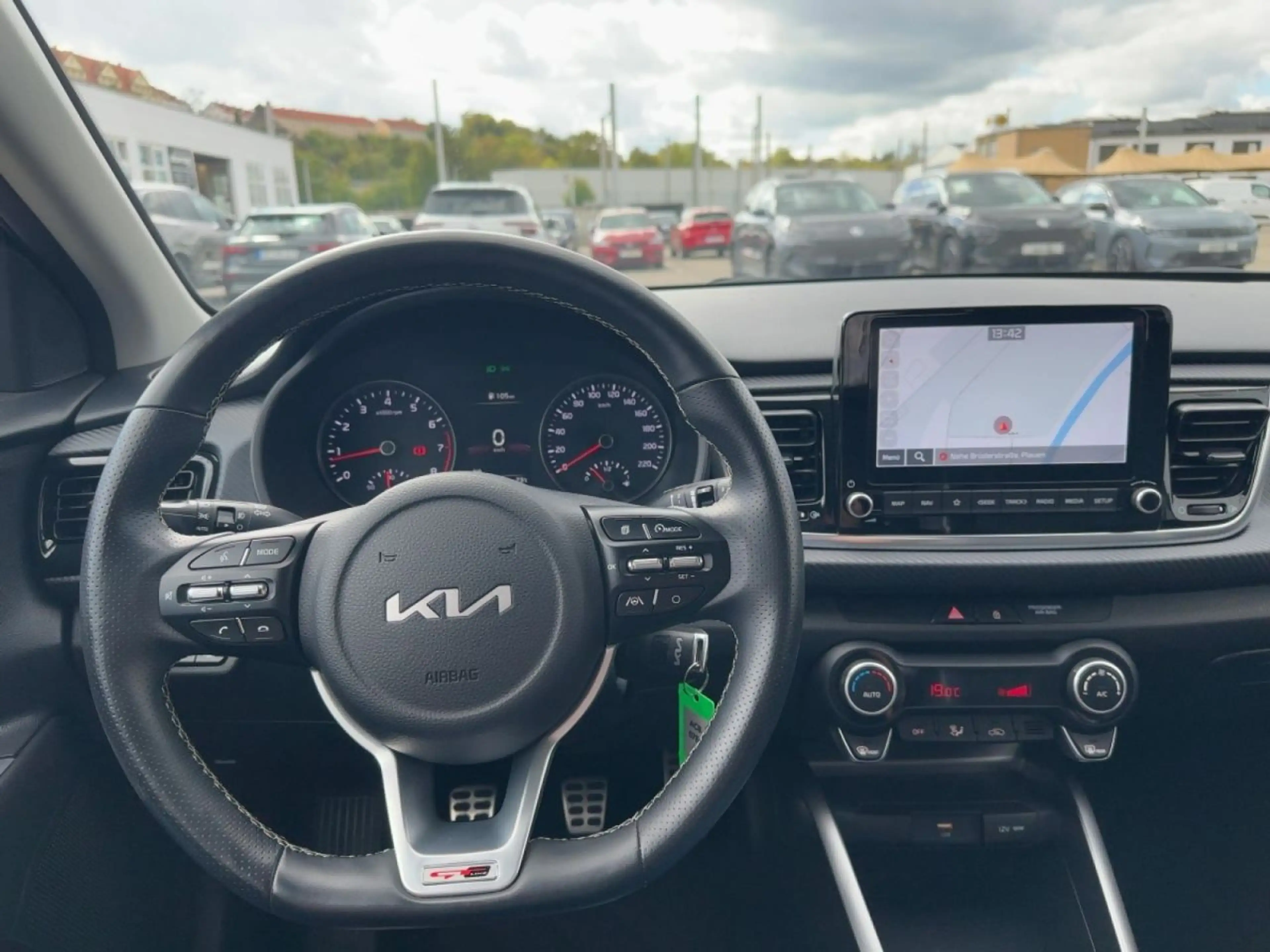 Kia Rio GT-Line — photo 12