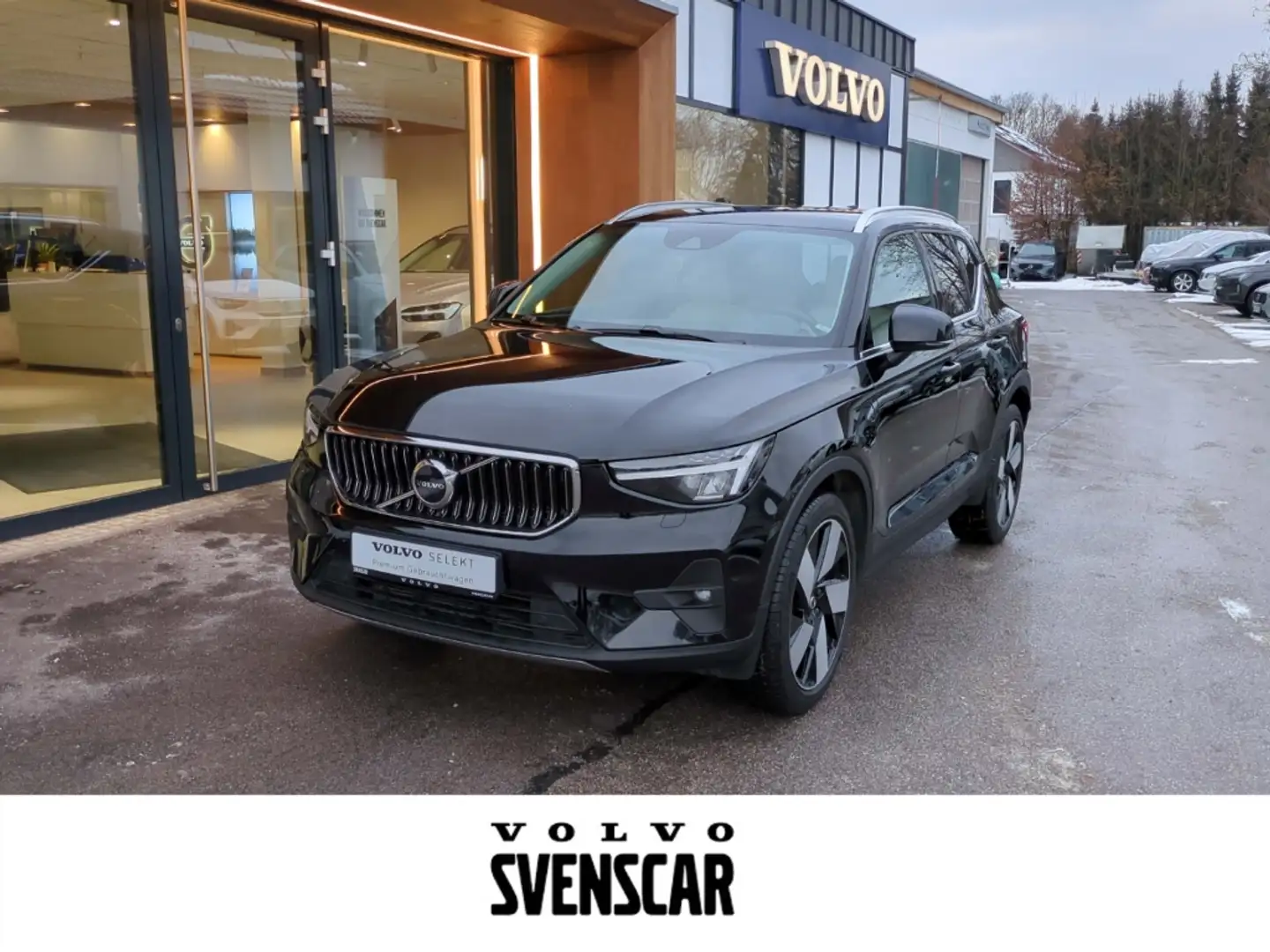 Volvo XC40 Plus Bright Recharge Plug-In Hybrid 2WD StandHZG N Schwarz - 1