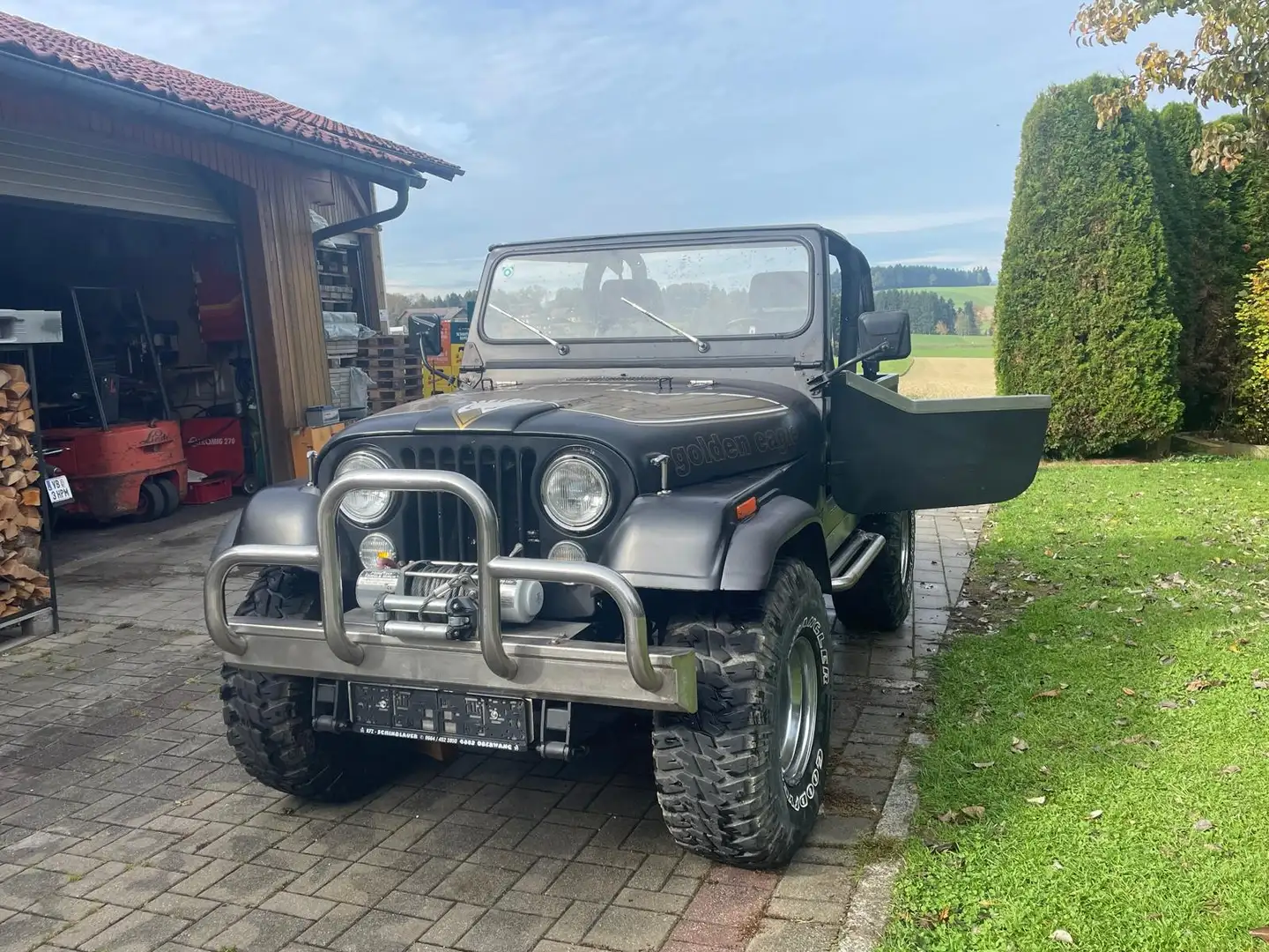 Jeep CJ-7 Golden Eagle Schwarz - 2