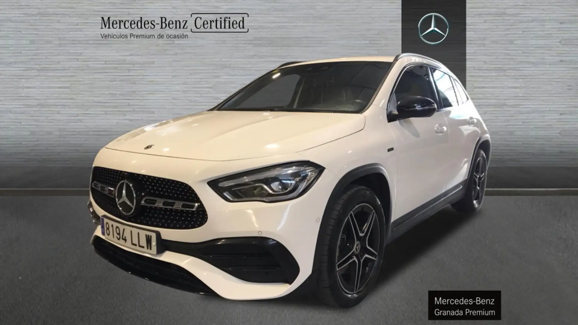 Mercedes-Benz GLA 250 -CLASS E AMG LINE Blanco - 1