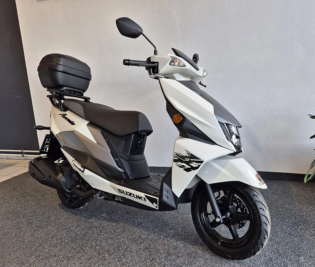 Suzuki Avenis 125 Avenis 125 Weiß - 2