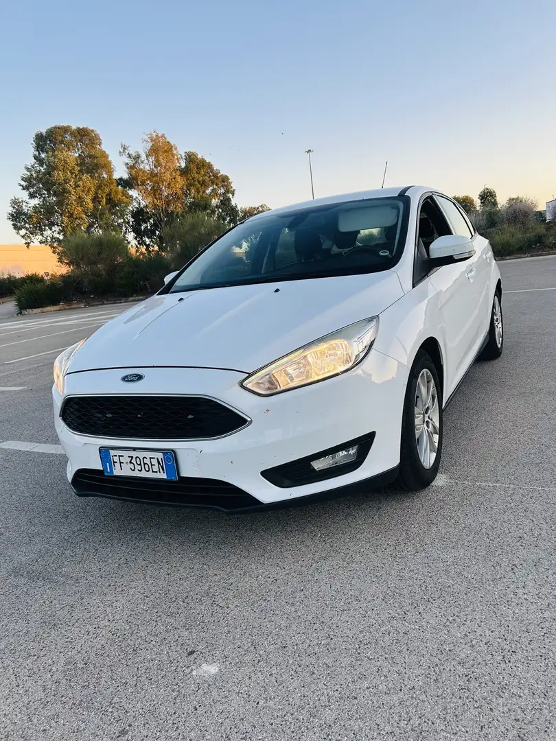 Ford Focus 5p 1.6 Plus Gpl 120cv - 1