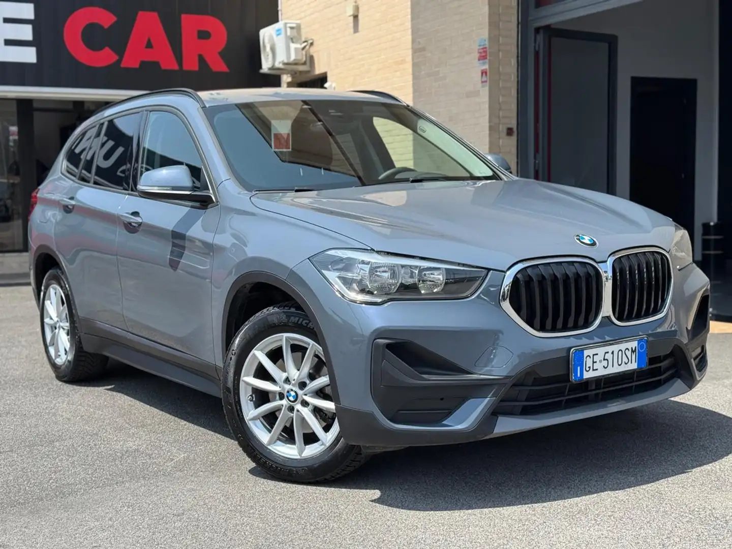 BMW X1 sDrive18i Grigio - 1