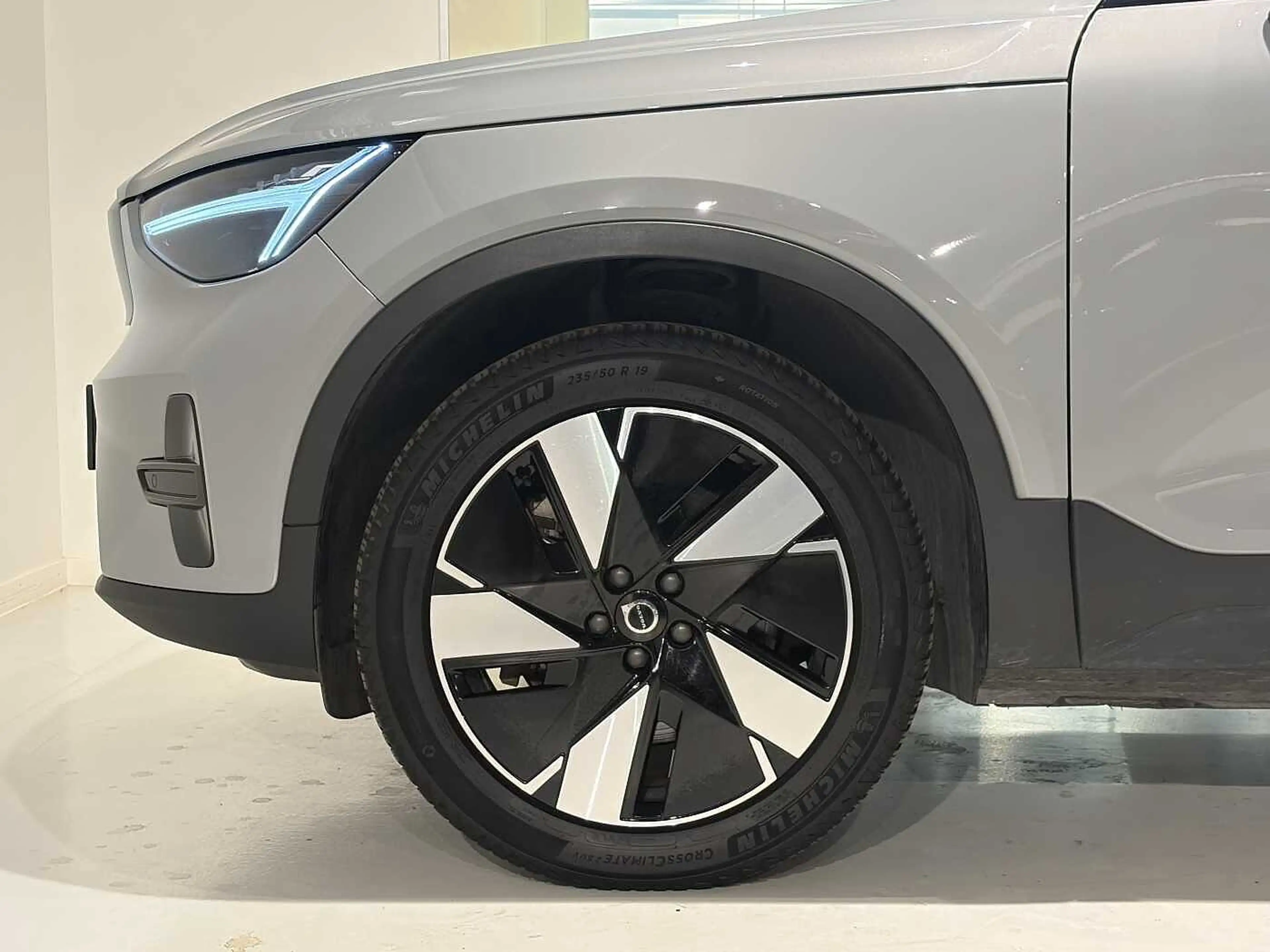 Volvo C40 Recharge — photo 3