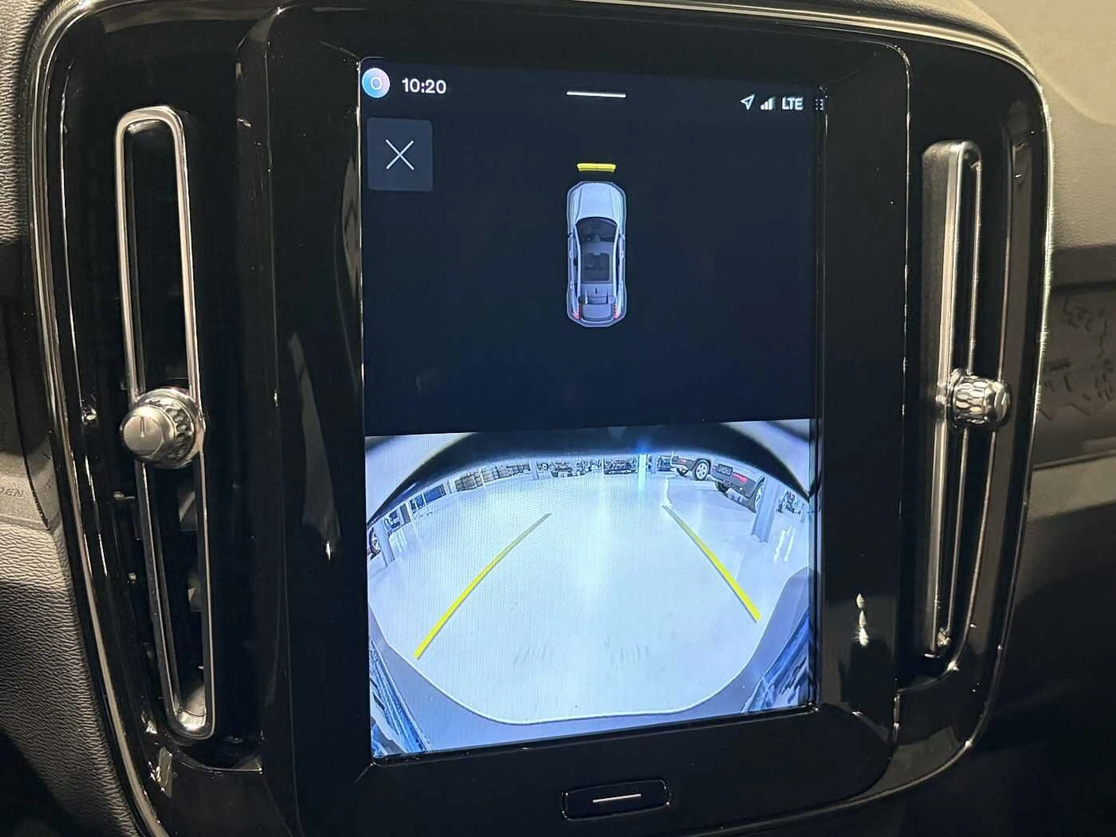 Volvo C40 Recharge — photo 9