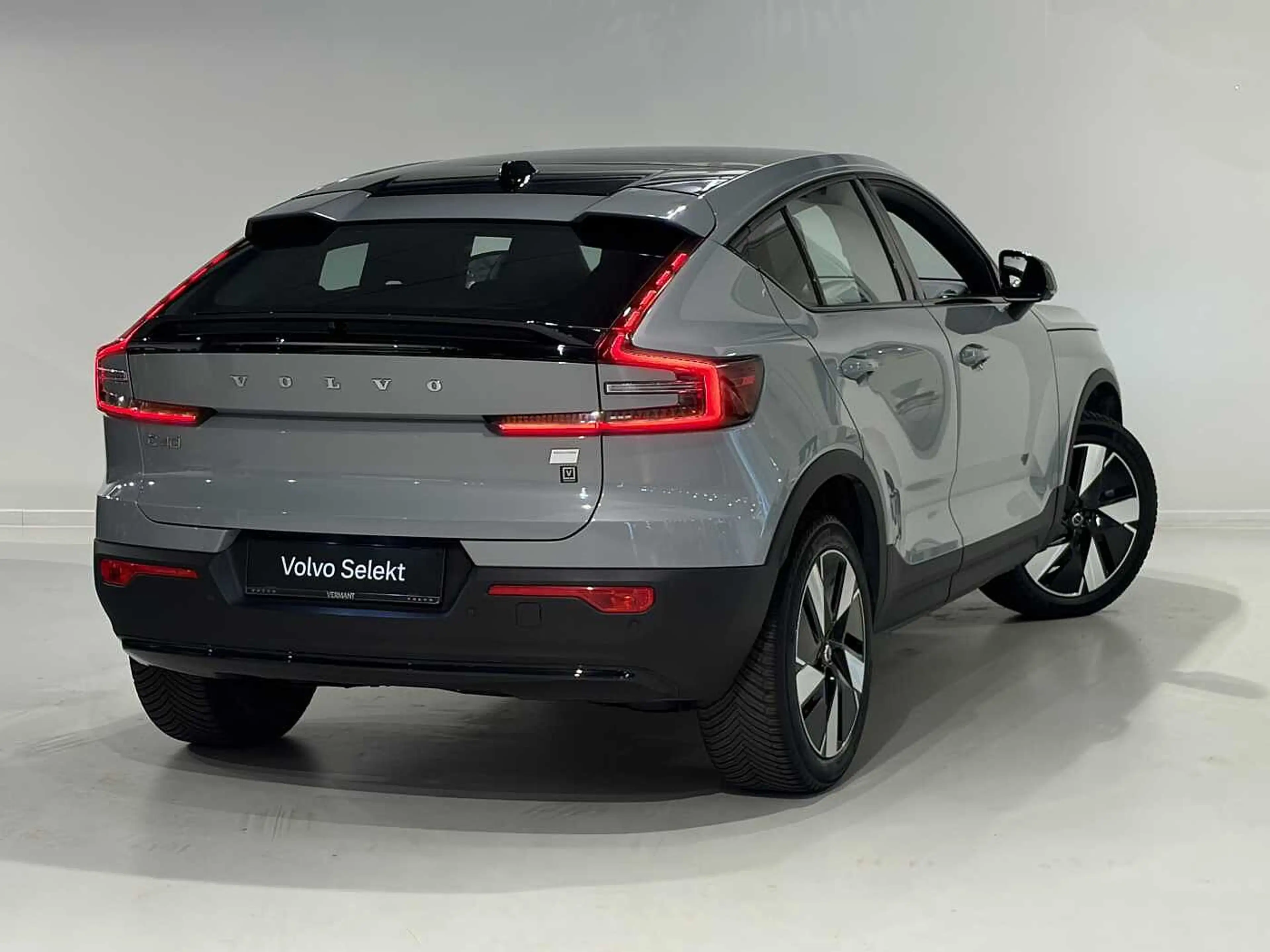 Volvo C40 Recharge — photo 2