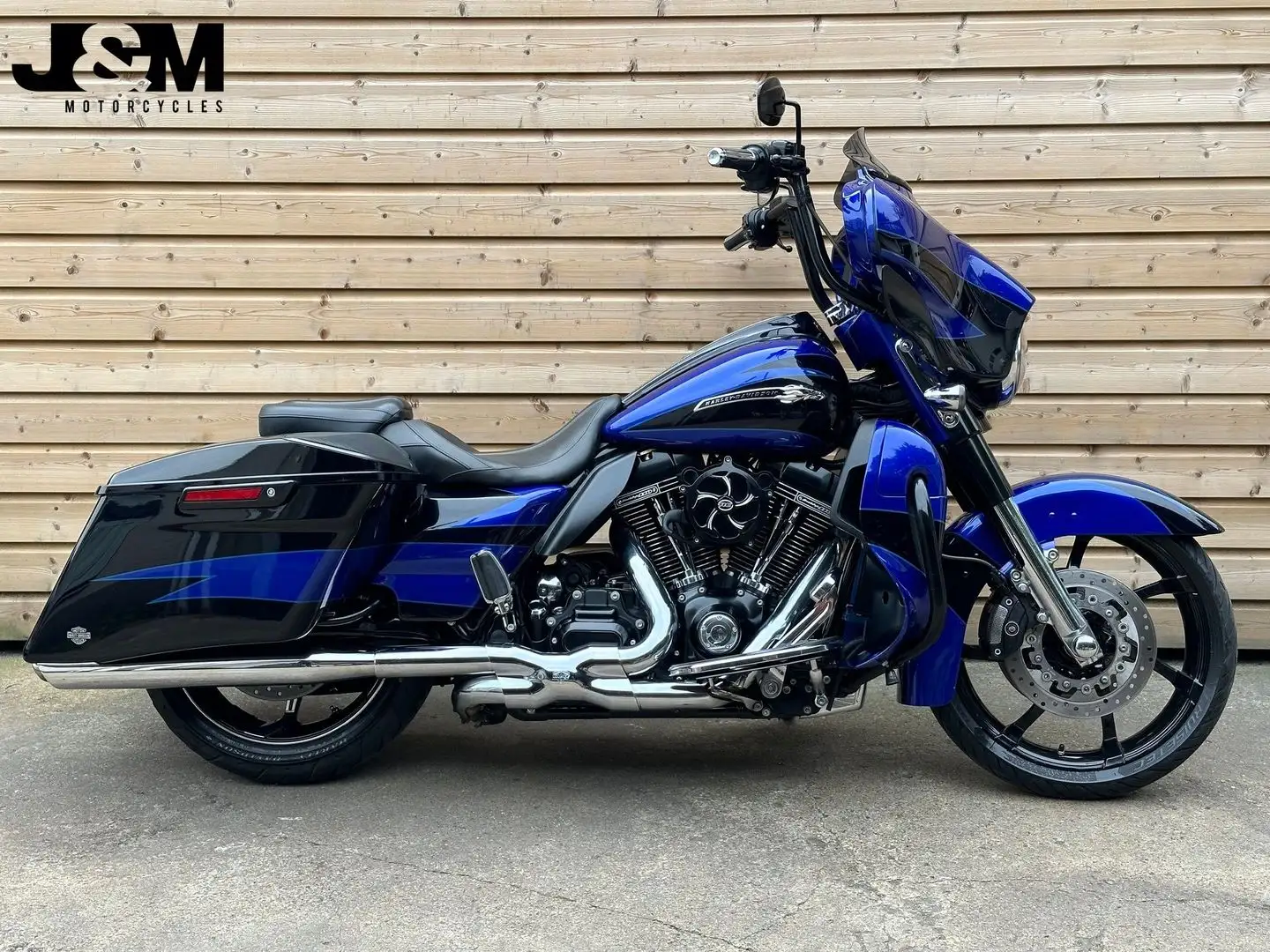 Harley-Davidson Street Glide CVO FLHXSE Bleu - 1