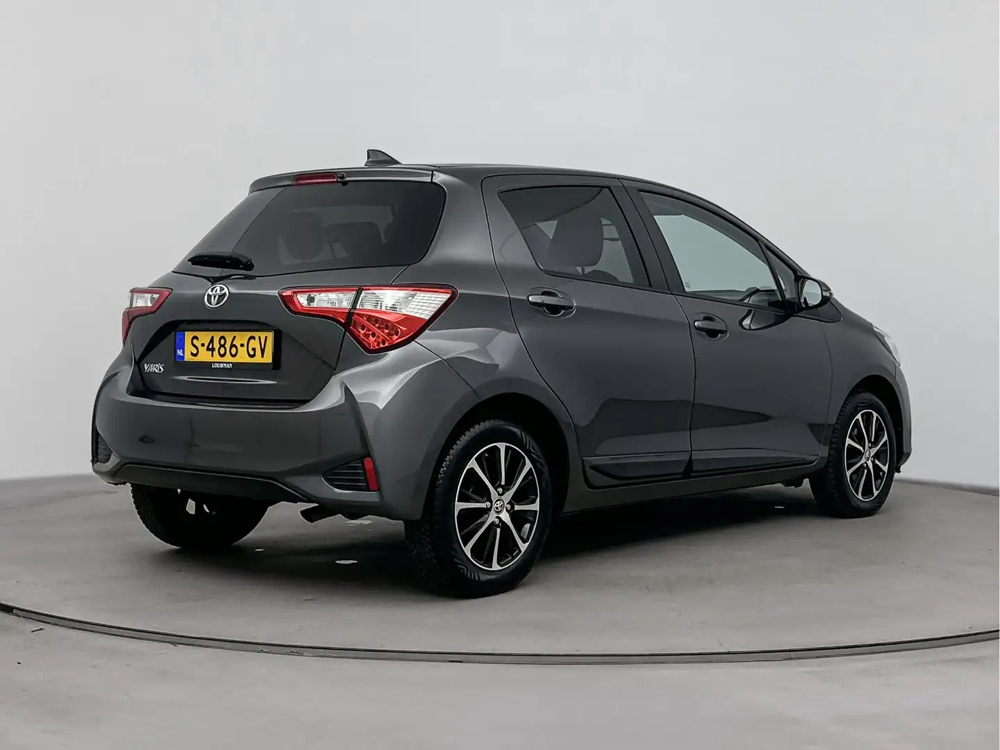 Toyota Yaris 1.5 VVT-i Dynamic Limited | Cruise Control | Clima Grijs - 2