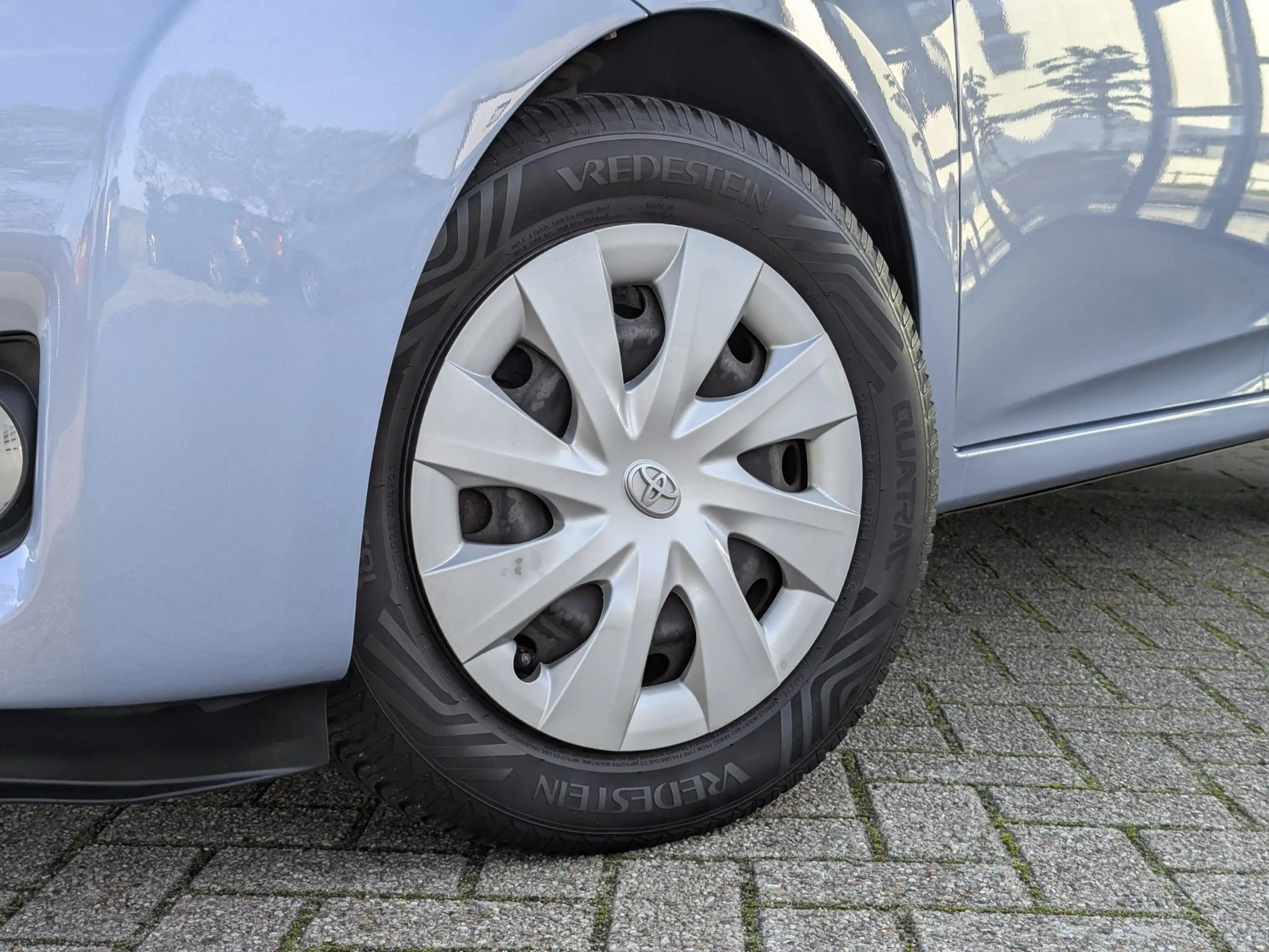Toyota Verso-S 1.3 VVT-i Aspiration | Trekhaak | Climate control — photo 2