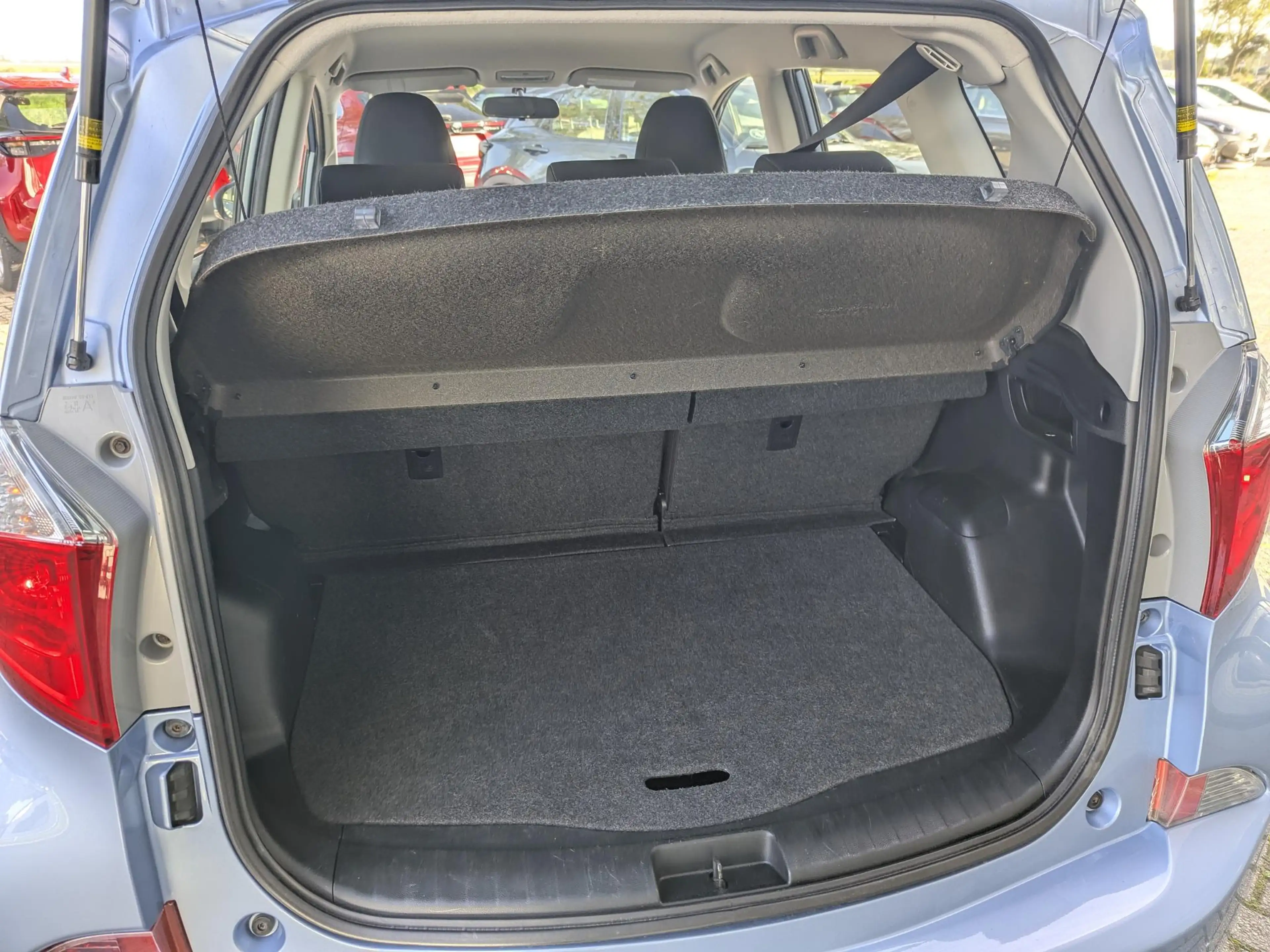 Toyota Verso-S 1.3 VVT-i Aspiration | Trekhaak | Climate control — photo 12