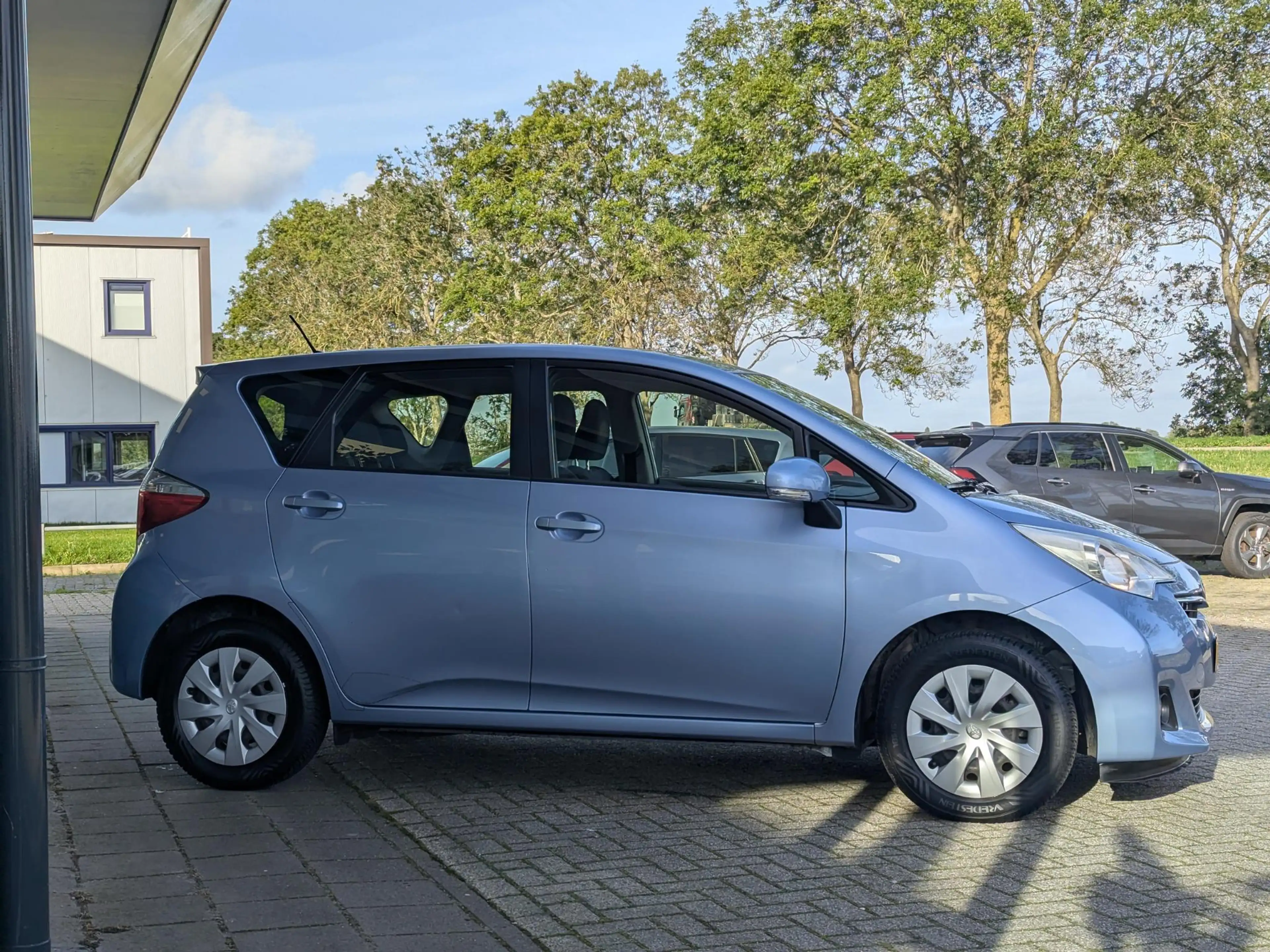 Toyota Verso-S 1.3 VVT-i Aspiration | Trekhaak | Climate control — photo 4