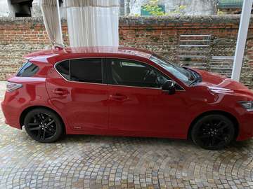1.8 hybrid Black Street cvt