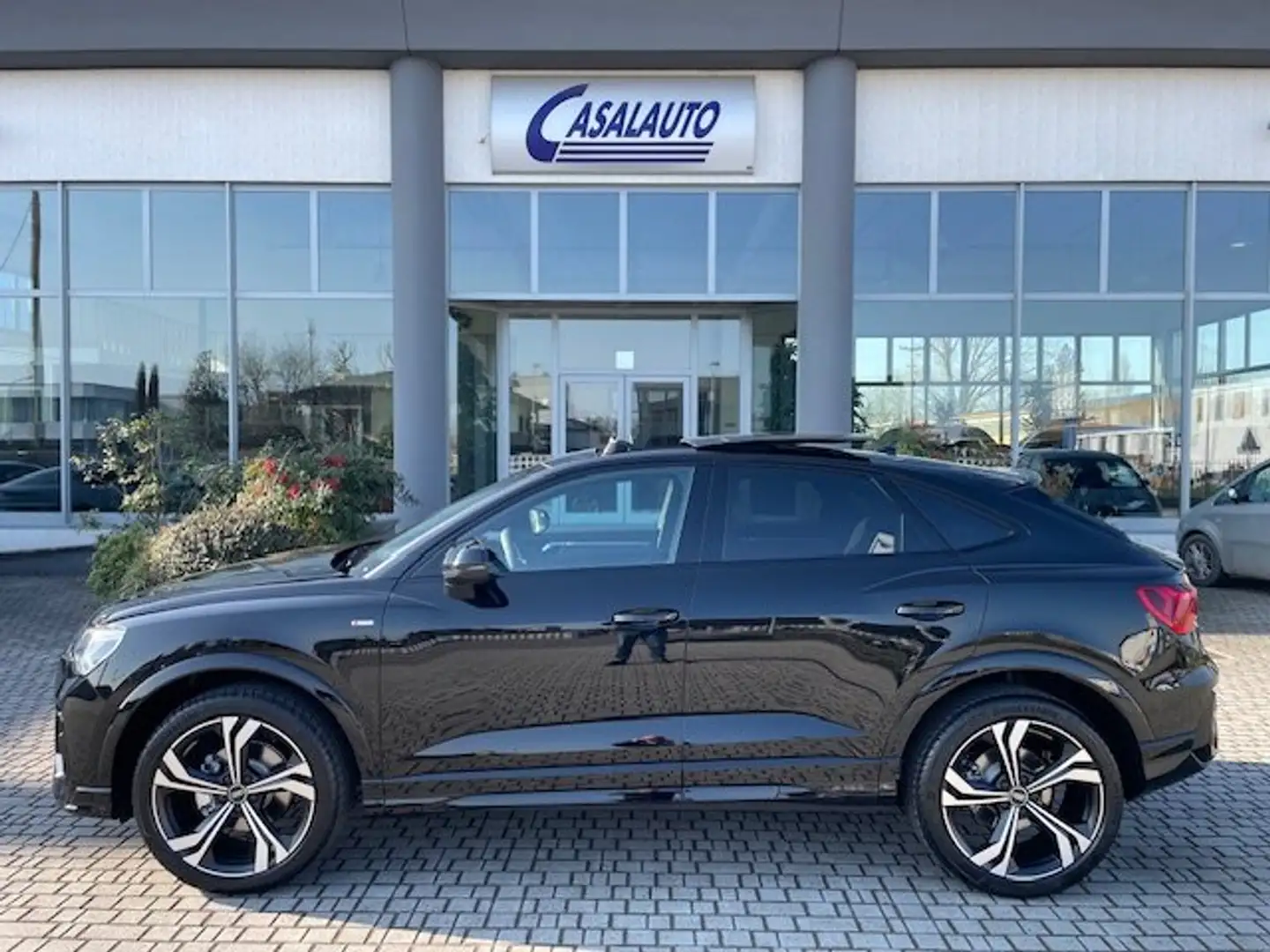 Audi Q3 SPB Sportback 35 TDI S tronic S Line KM.0 TETTO/20 Nero - 1