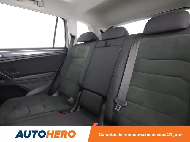 Volkswagen Tiguan Allspace view 14