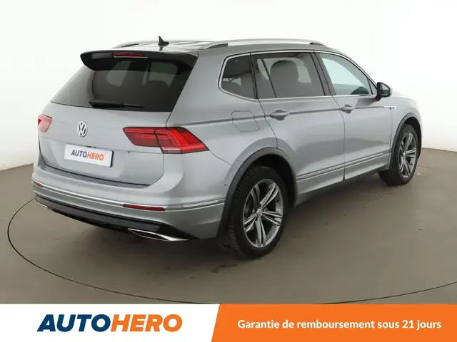 Volkswagen Tiguan Allspace view 6