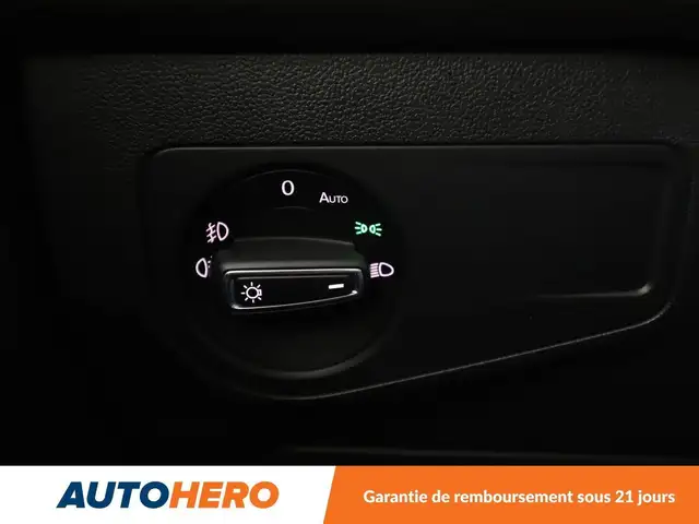 Volkswagen Tiguan Allspace view 30