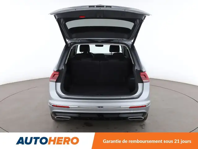 Volkswagen Tiguan Allspace view 16