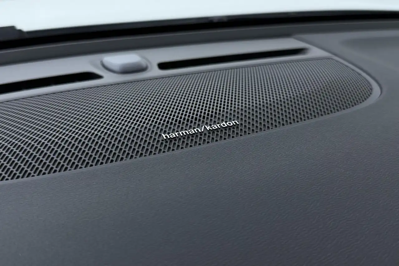 Volvo EX40 2026 — фото 13
