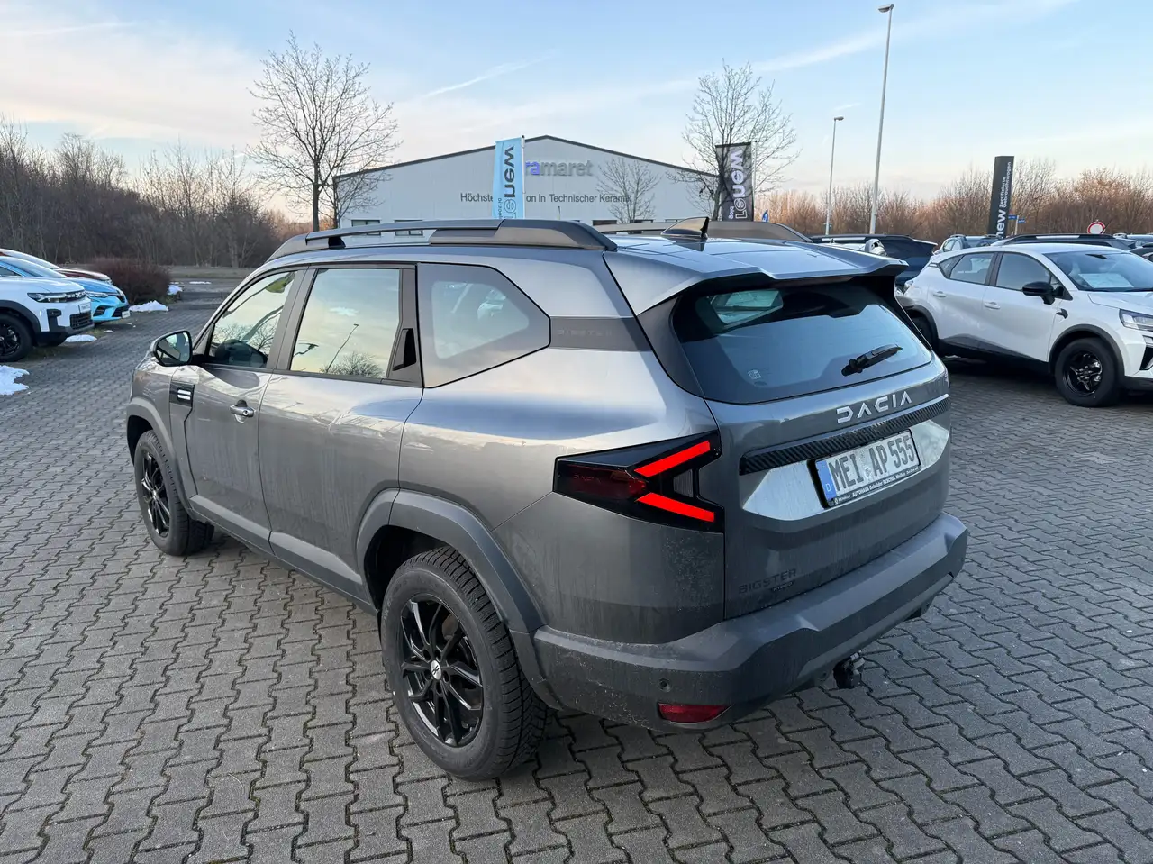 Dacia Bigster Hybrid 155 Expression Kamera Navi SHZ 17" Alu AZV 4