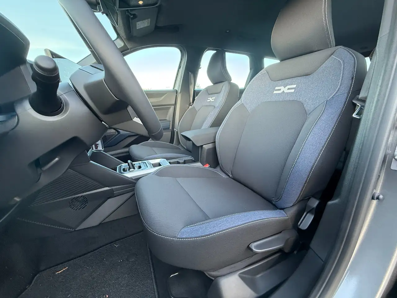 Dacia Bigster Hybrid 155 Expression Kamera Navi SHZ 17" Alu AZV 5