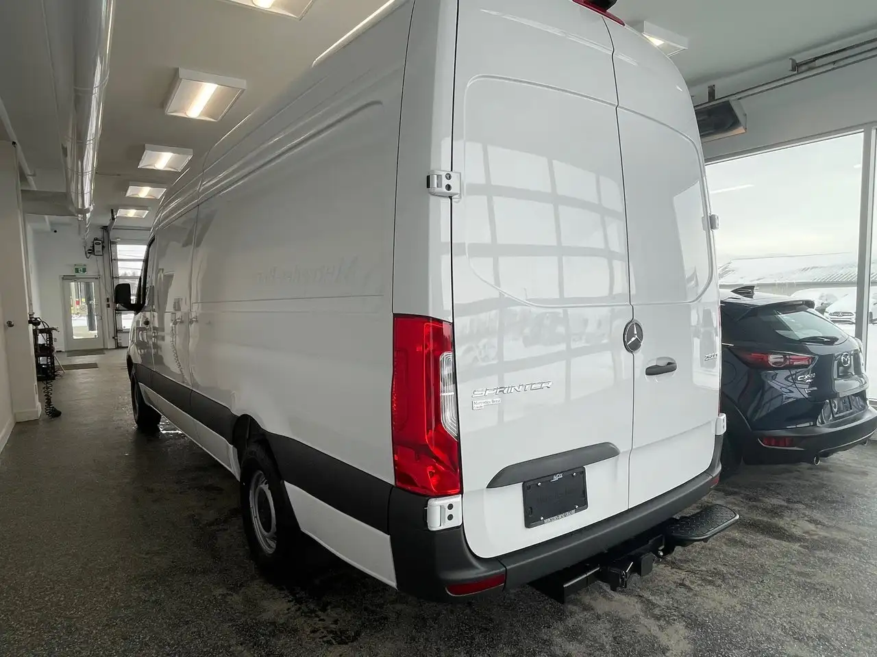 Mercedes-Benz Sprinter снимка Mercedes-Benz Sprinter