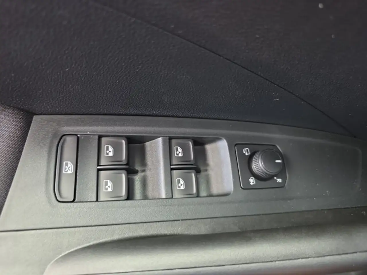 Skoda Fabia 1,0TSI DSG 5*J.Gar/LED/Winterp/Temp. **, миниатюра 20