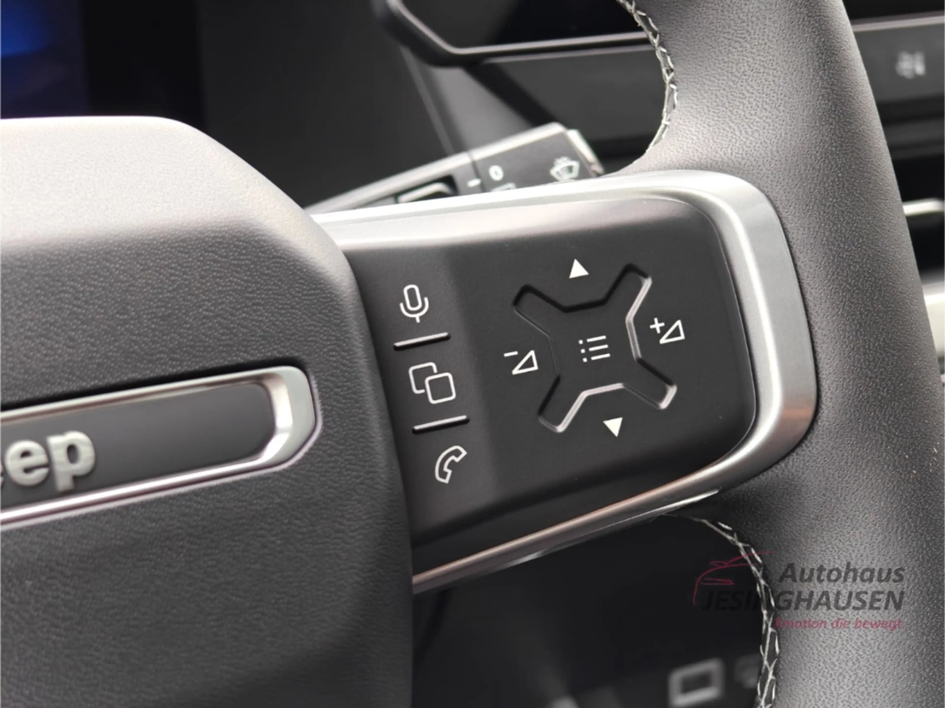 Jeep Compass Summit BEV*Panorama*Massage*Focal Soundsystem*Andr — photo 28
