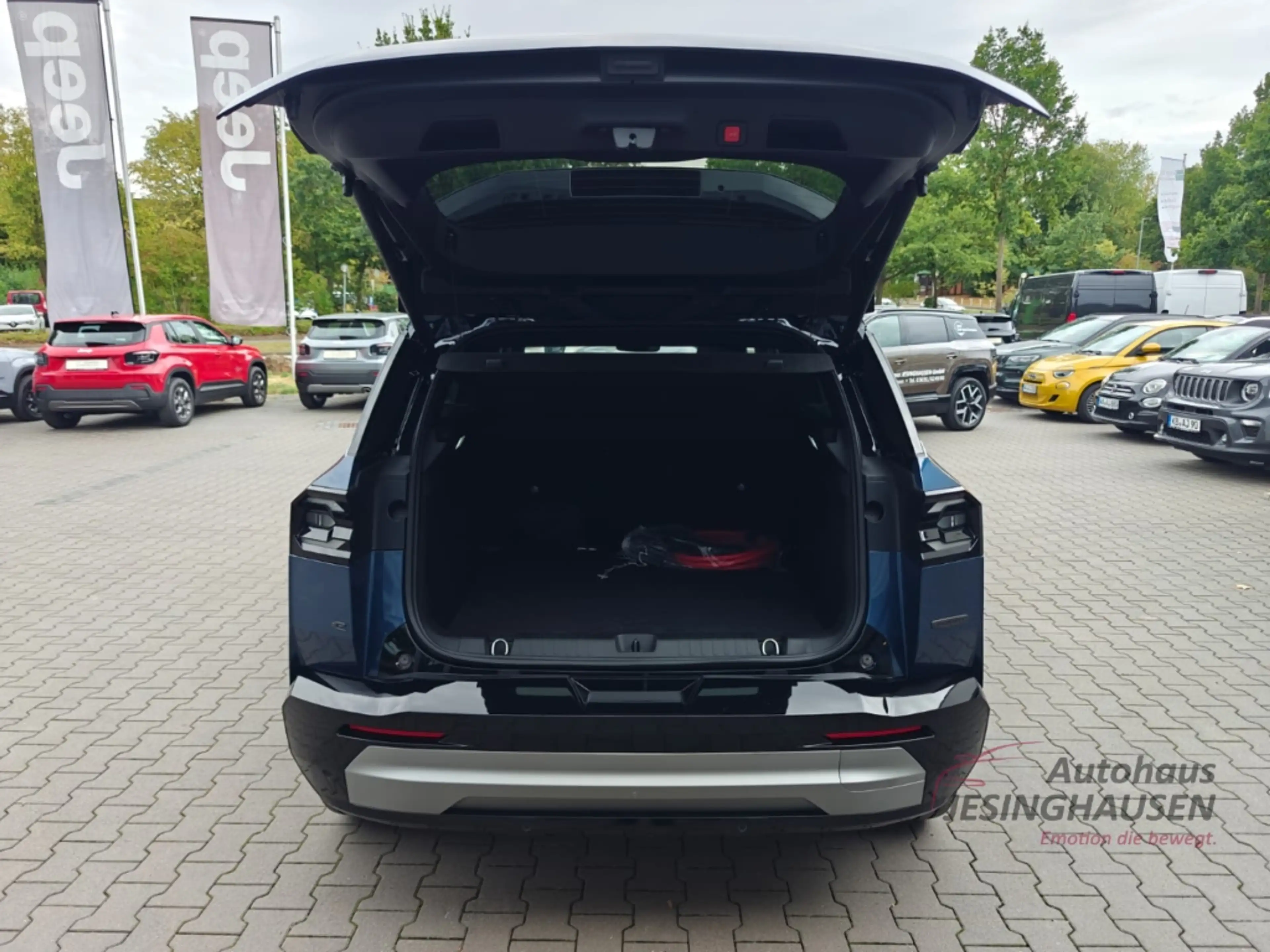 Jeep Compass Summit BEV*Panorama*Massage*Focal Soundsystem*Andr — photo 7