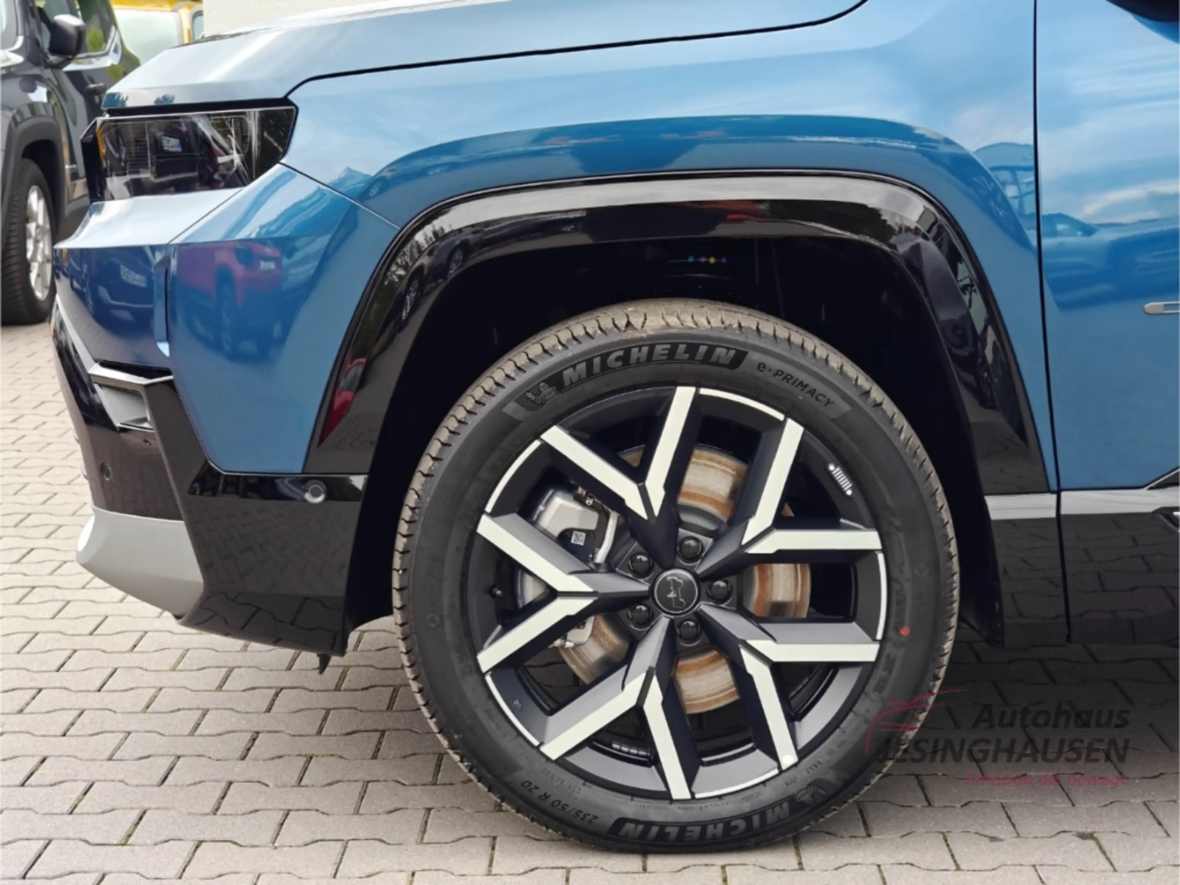 Jeep Compass Summit BEV*Panorama*Massage*Focal Soundsystem*Andr — photo 13