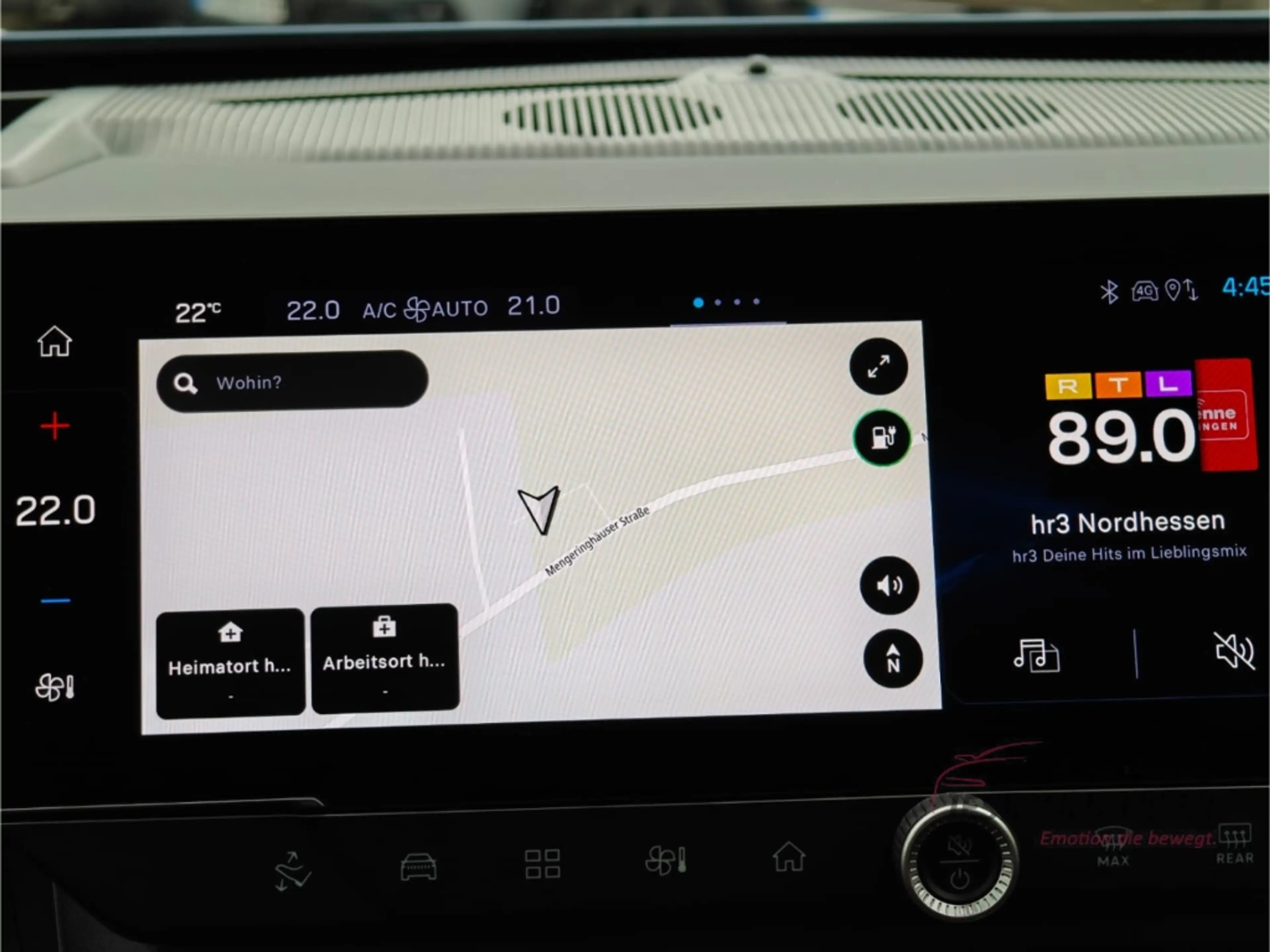 Jeep Compass Summit BEV*Panorama*Massage*Focal Soundsystem*Andr — photo 37