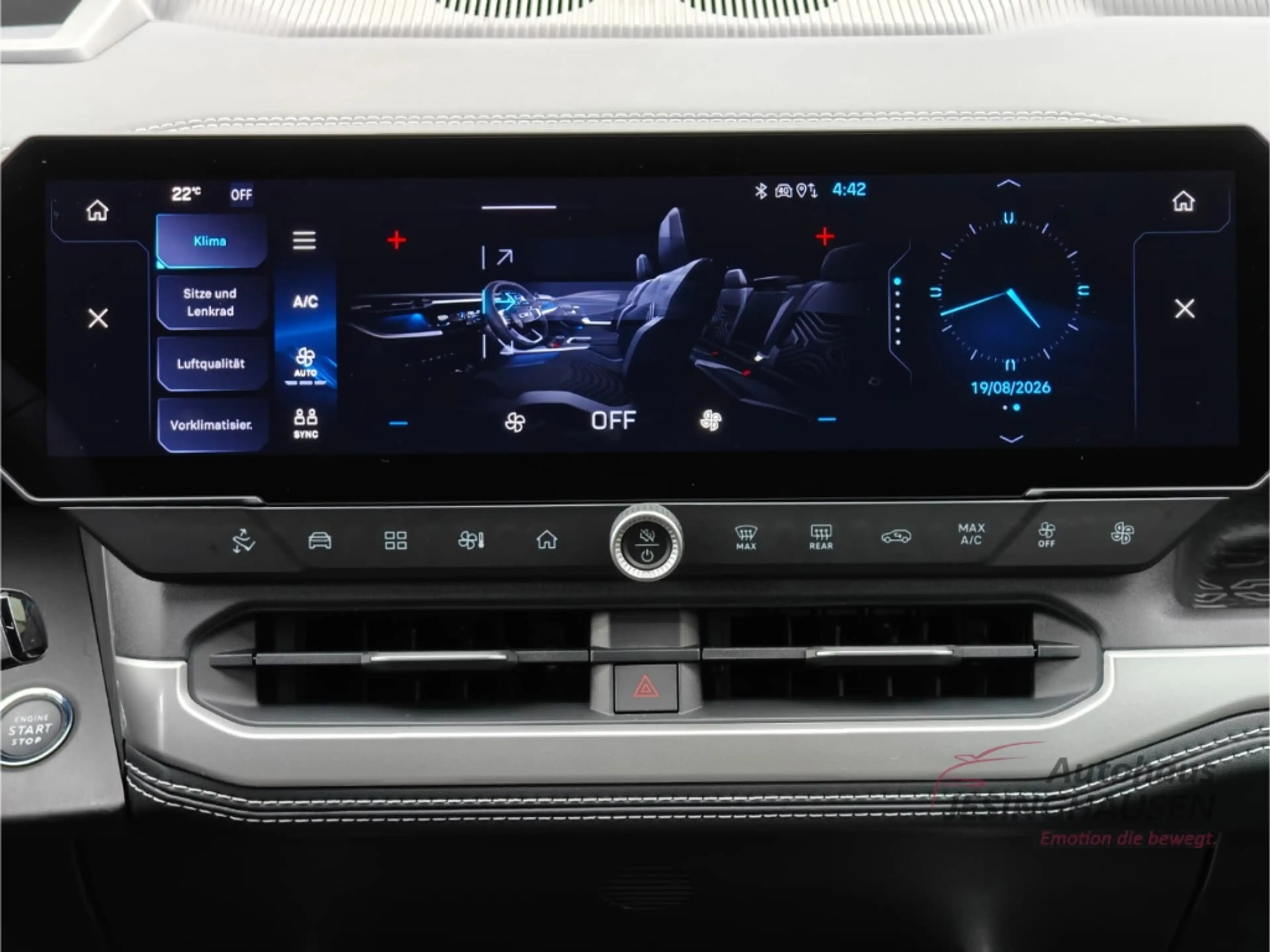 Jeep Compass Summit BEV*Panorama*Massage*Focal Soundsystem*Andr — photo 36
